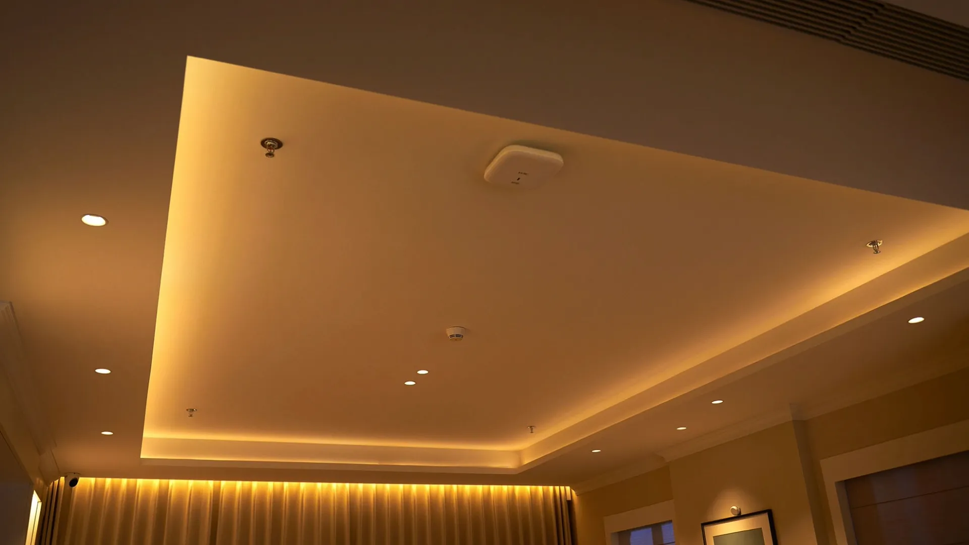 Світлодіодна лампочка біла T2 GU10 White)