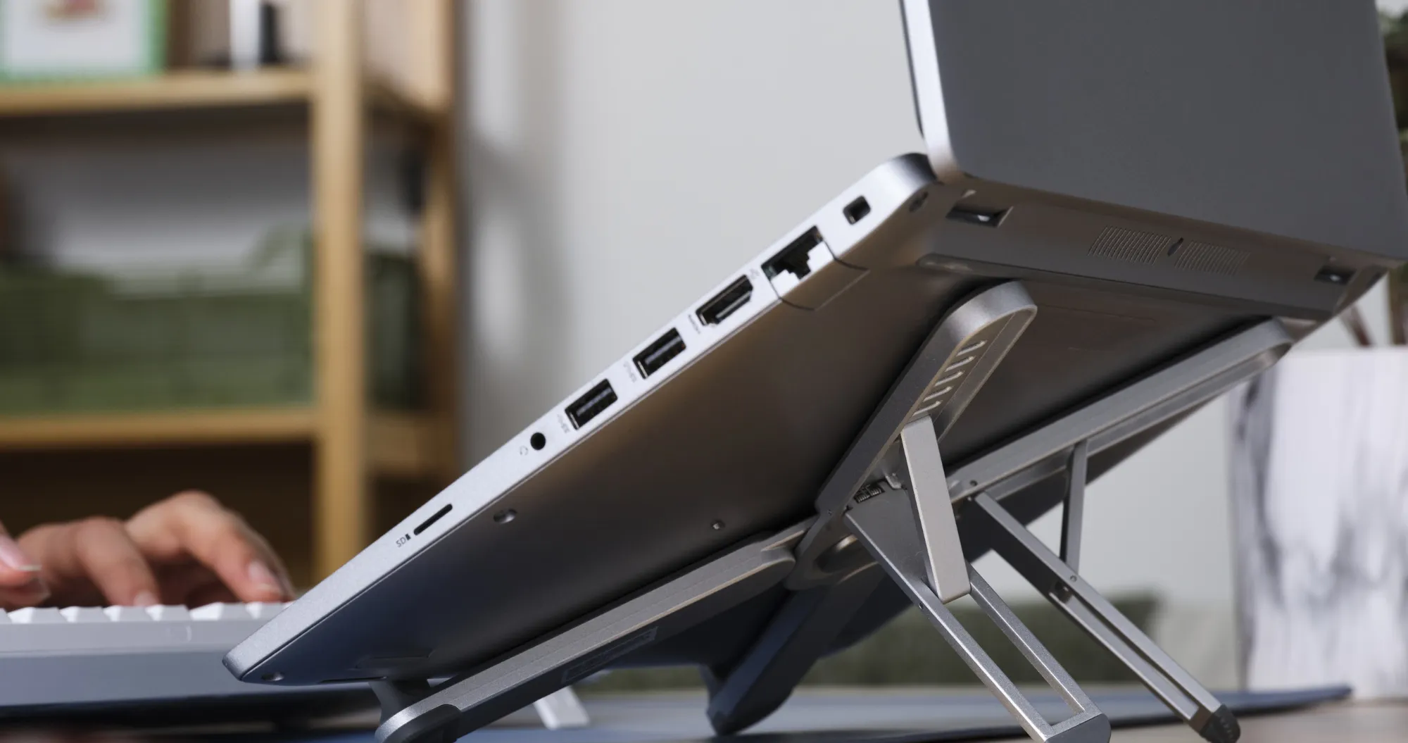 Подставка для ноутбука Trust Macy 17" (Grey)