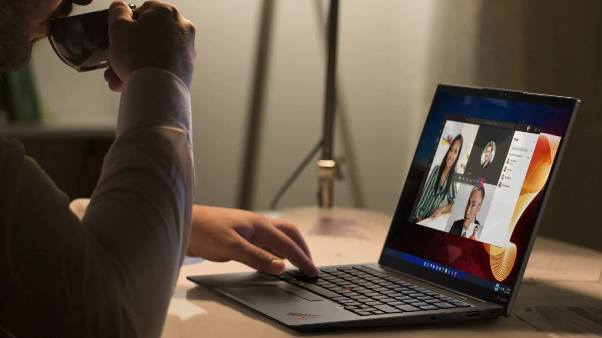 Ноутбук Lenovo ThinkPad X13 Gen 4 13.3" (AMD Ryzen 7 PRO/32GB/512GB (SSD)/AMD Radeon 780M) (21J4S1VN06) (Standard)