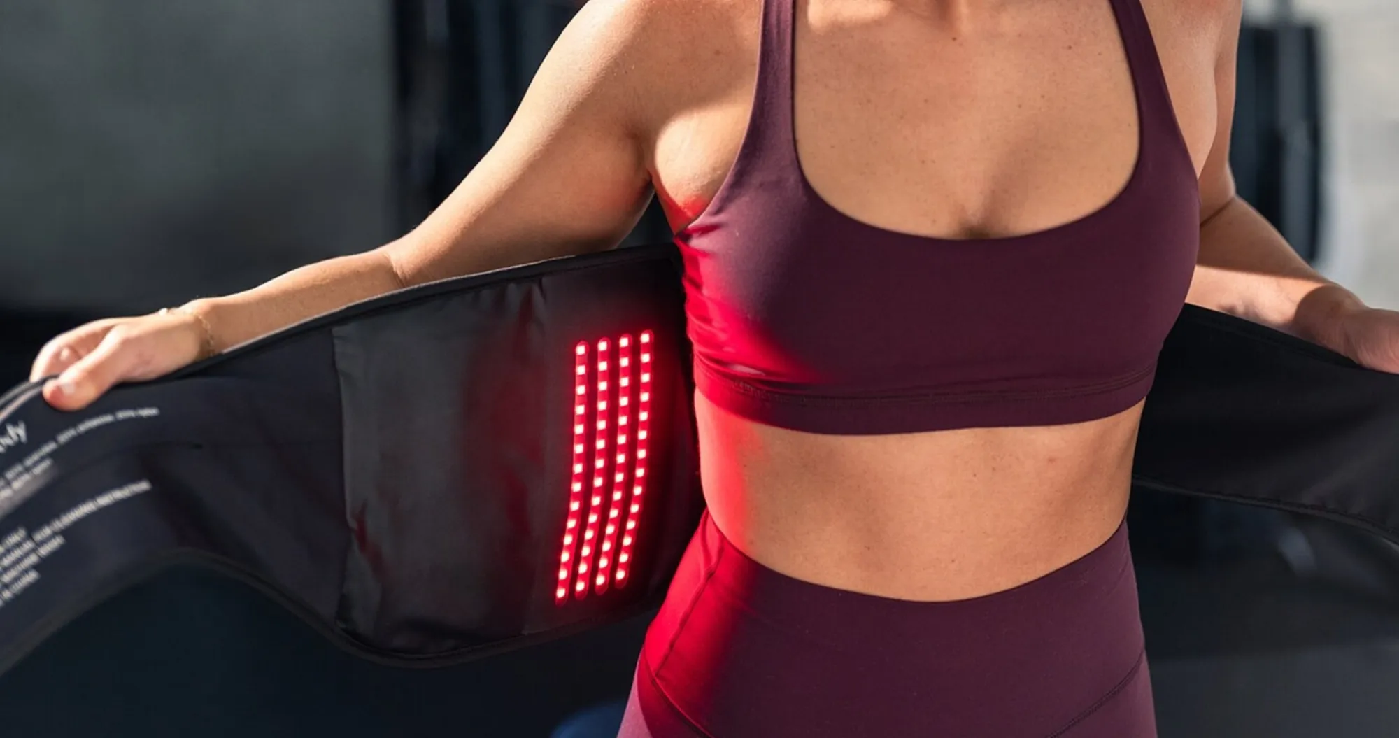 Вибрационный согревающий пояс ThermBack LED