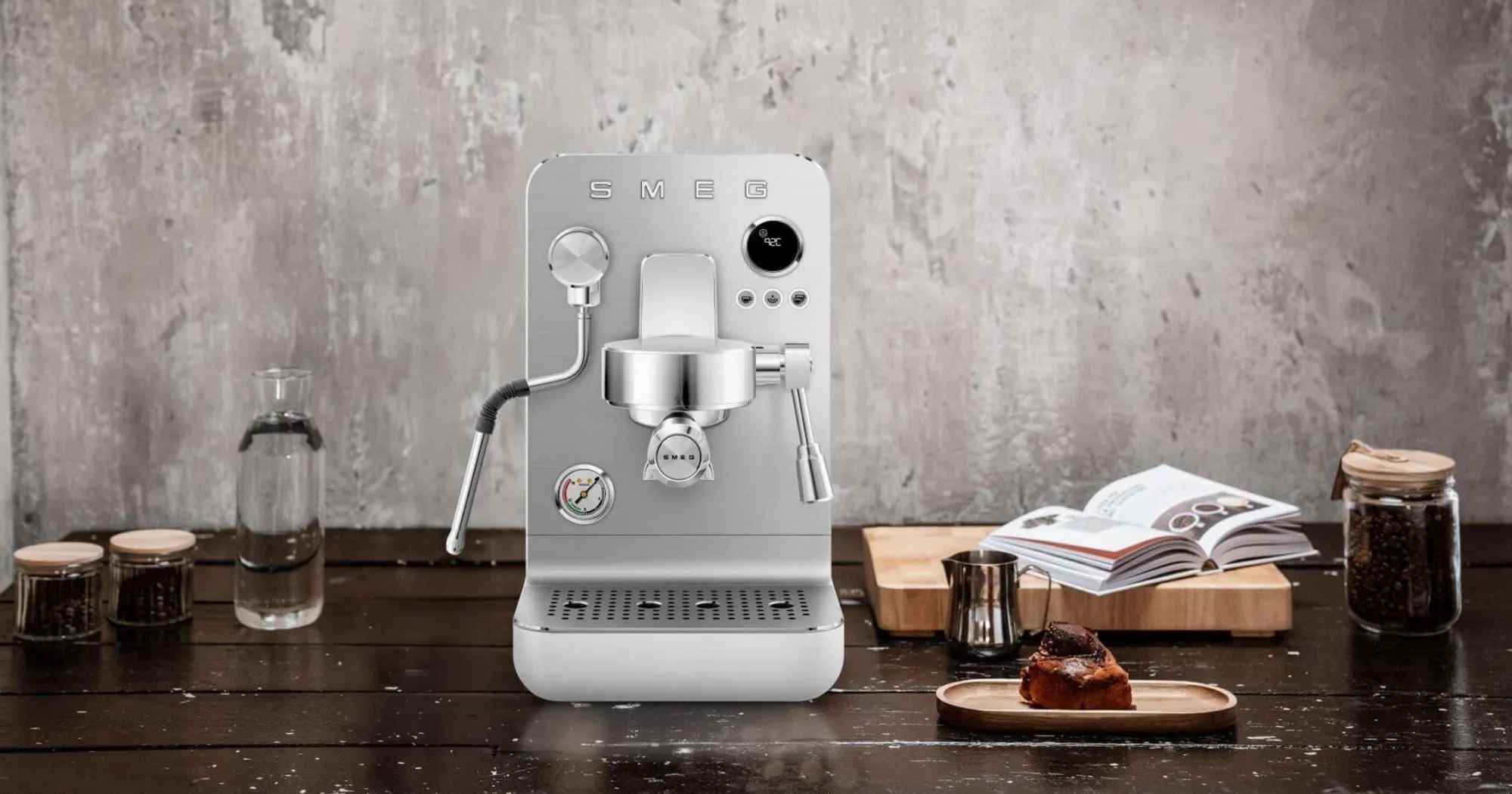 Кофемашина SMEG EMC02BLMEU (Black Matte) (EU)