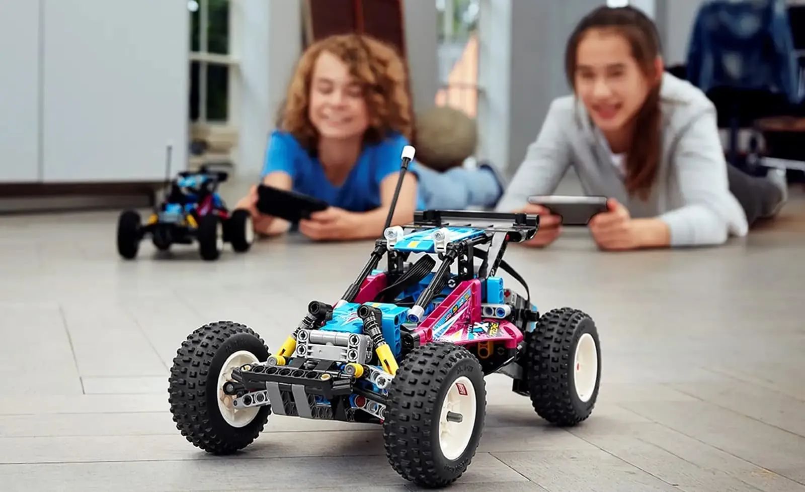 Конструктор LEGO Technic Off-Road Buggy (42124)