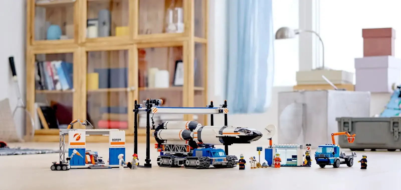 Конструктор LEGO City Rocket Assembly &amp; Transport (60229)