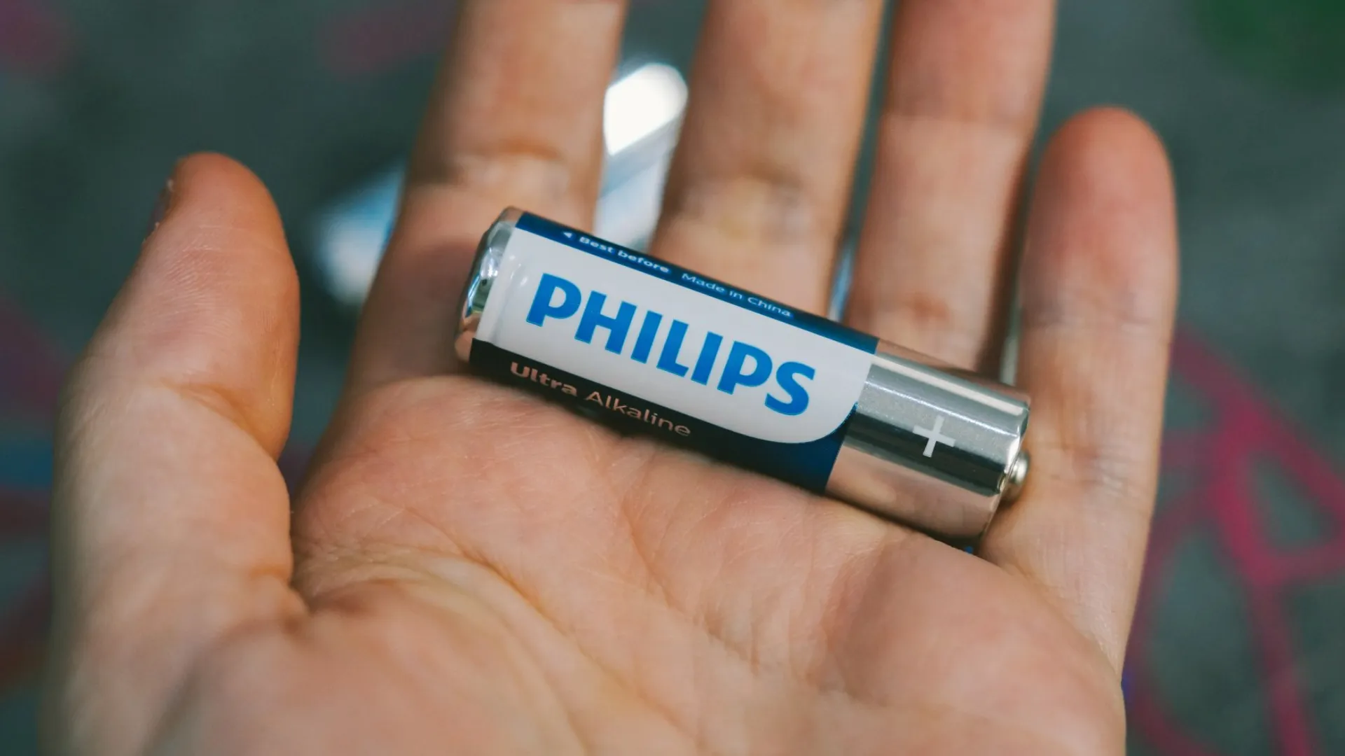 Батарейка Philips Ultra Alkaline лужна AAA (блістер 8 шт)