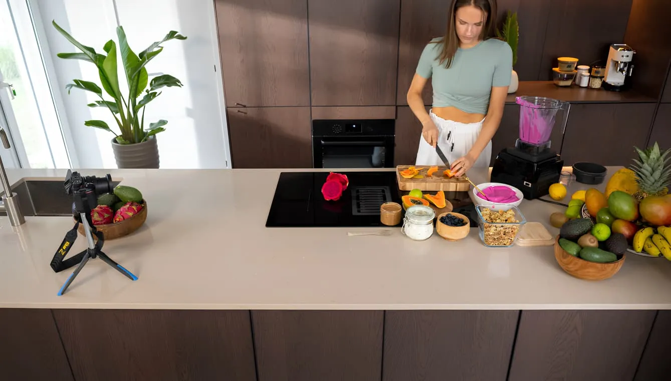 Цифровий фотоапарат Nikon Z30 Kit 12-28mm f/3.5-5.6 (VOA110K005) (Standard)