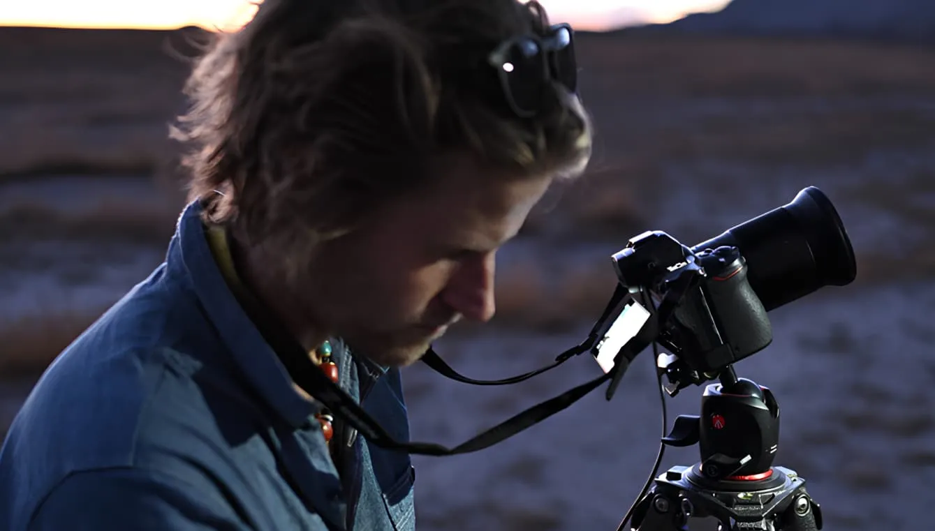 Цифровий фотоапарат Nikon Z7 II Kit FTZ Adapter (VOA070K002) (Standard)