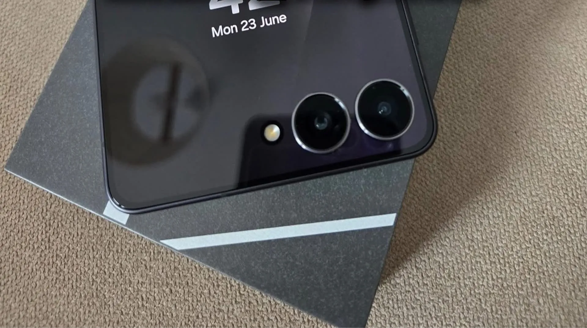 Samsung Galaxy Flip7