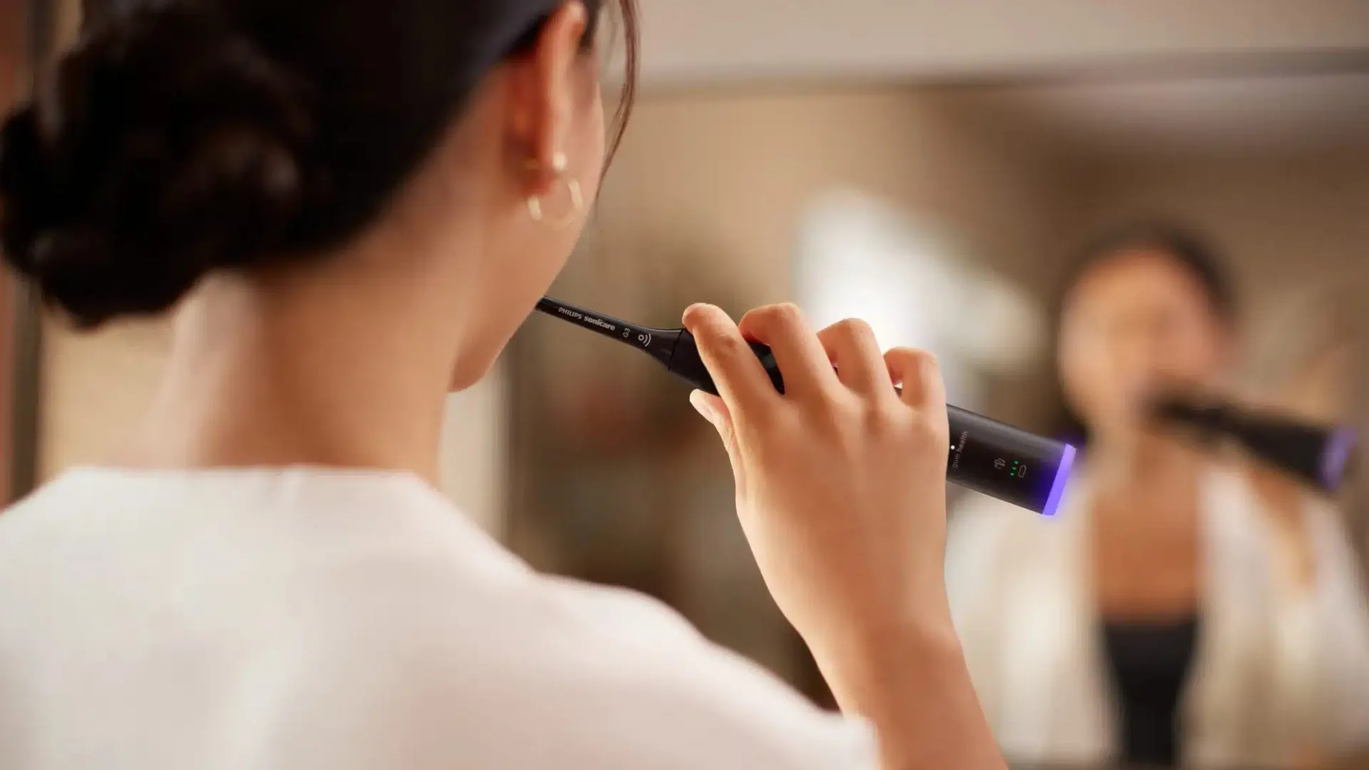 Зубная электрощетка Philips Sonicare Series 7100 with Travel Case (White)