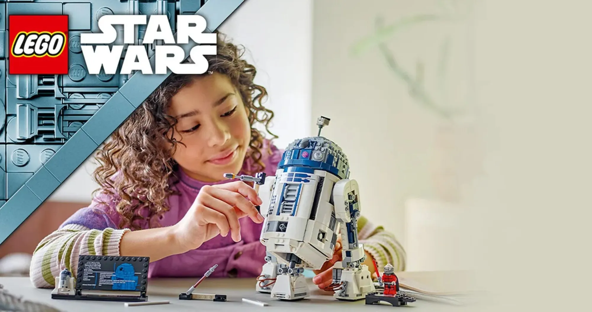 Конструктор LEGO Star Wars R2-D2 (75379)