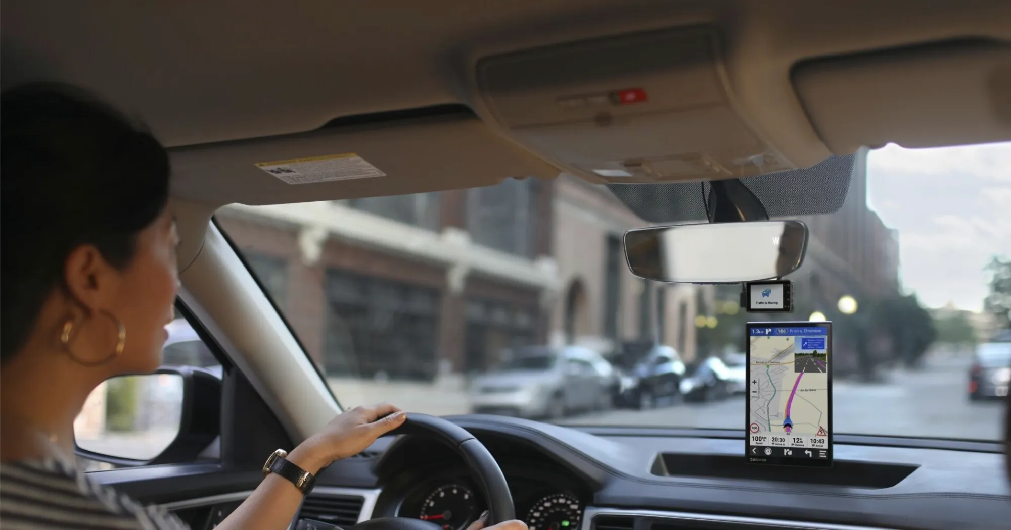 Автомобильный GPS-навигатор Garmin DriveSmart 66 (010-02469-10)