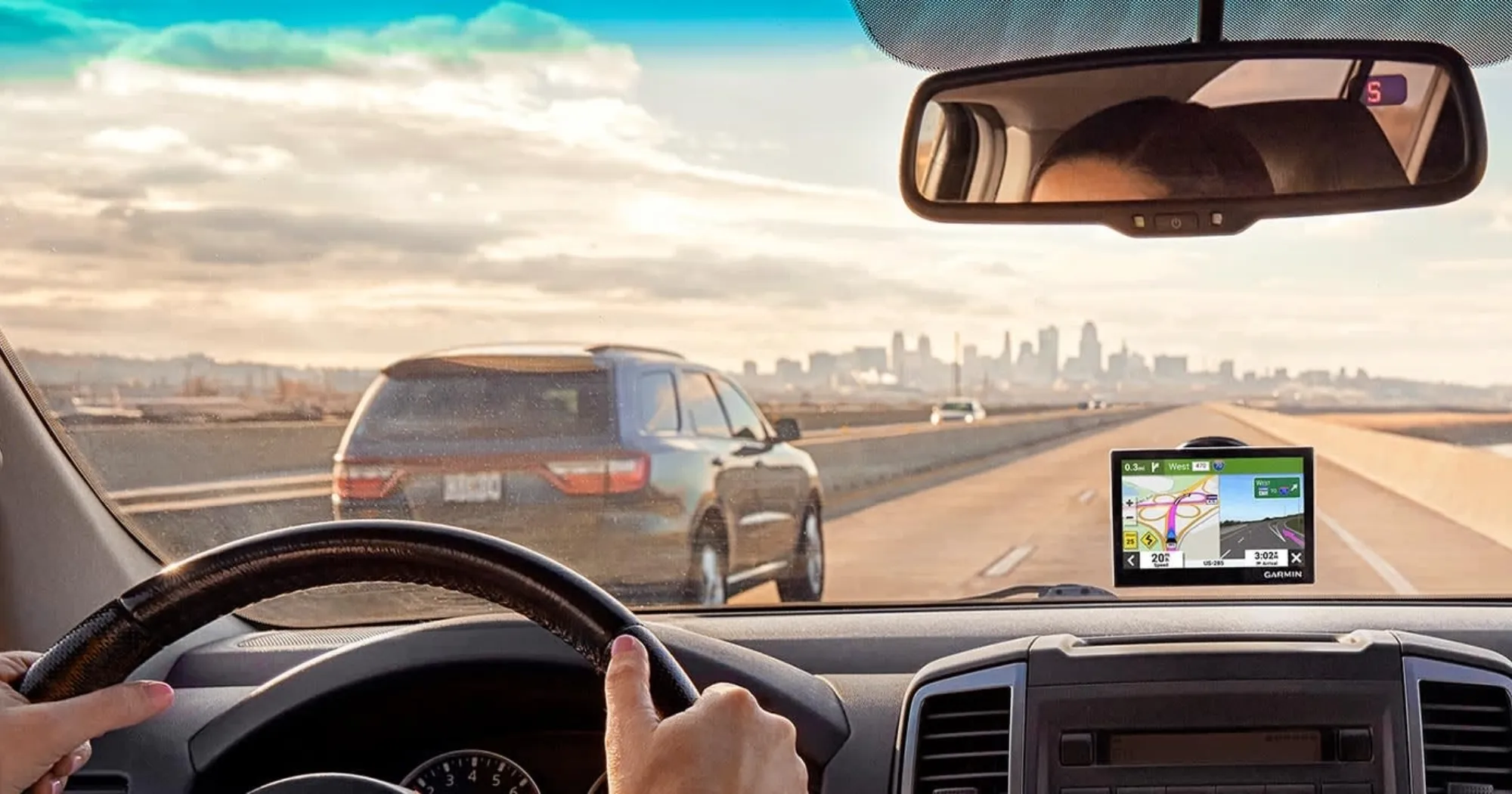 Автомобільний GPS-навігатор Garmin DriveSmart 76 LMT-S (010-02470-10)