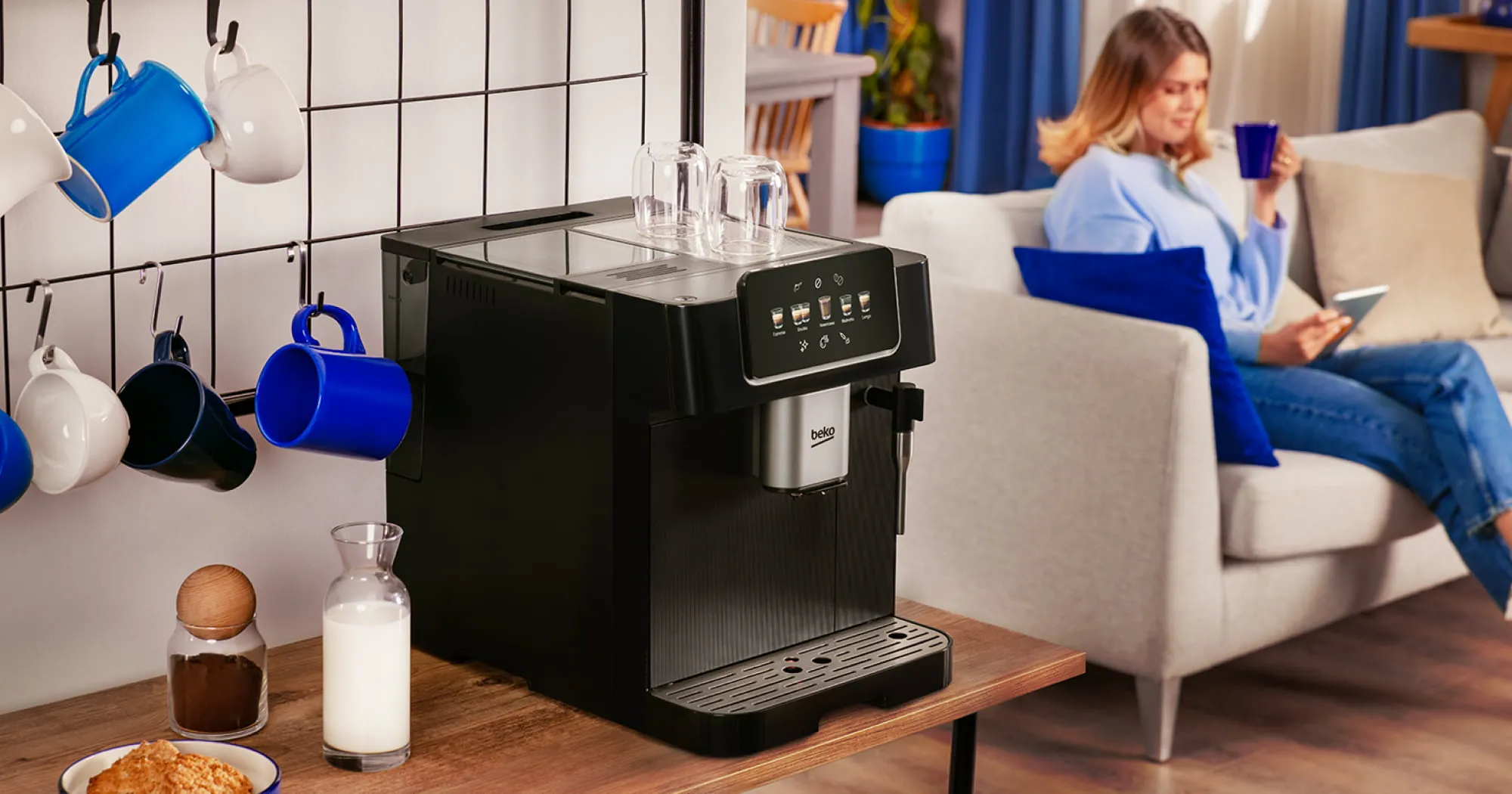 Кавомашина Beko CaffeExperto CE7500 (Stainless Steel) (CEG7304X) (UA)