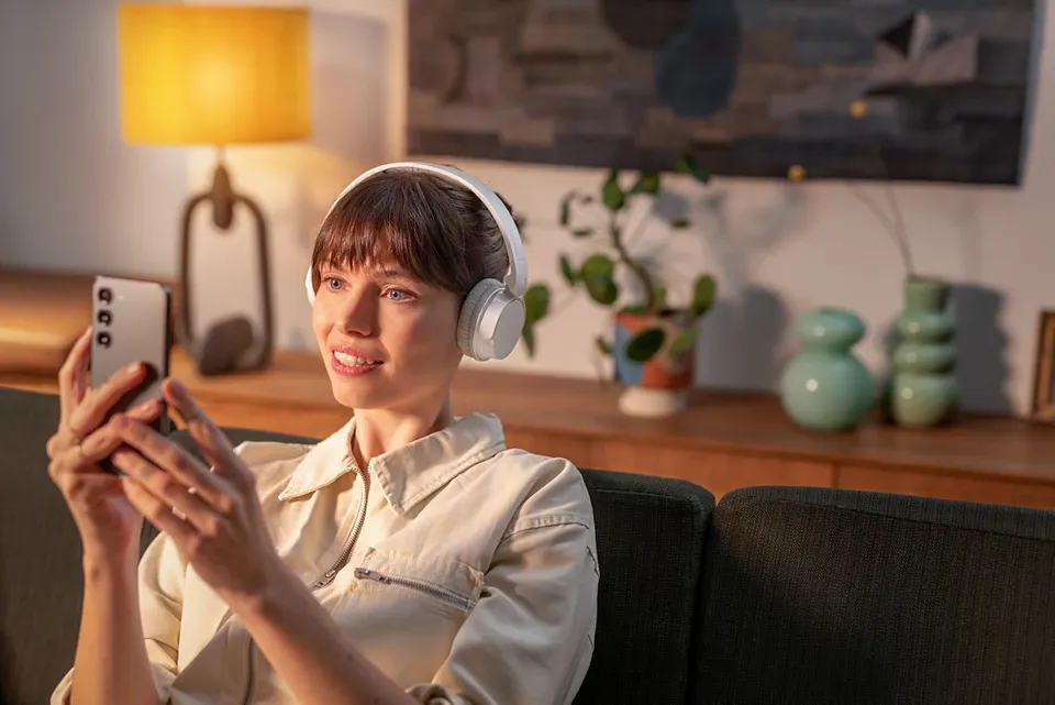 Навушники Philips TAH3209 On-ear Wireless Mic (White)