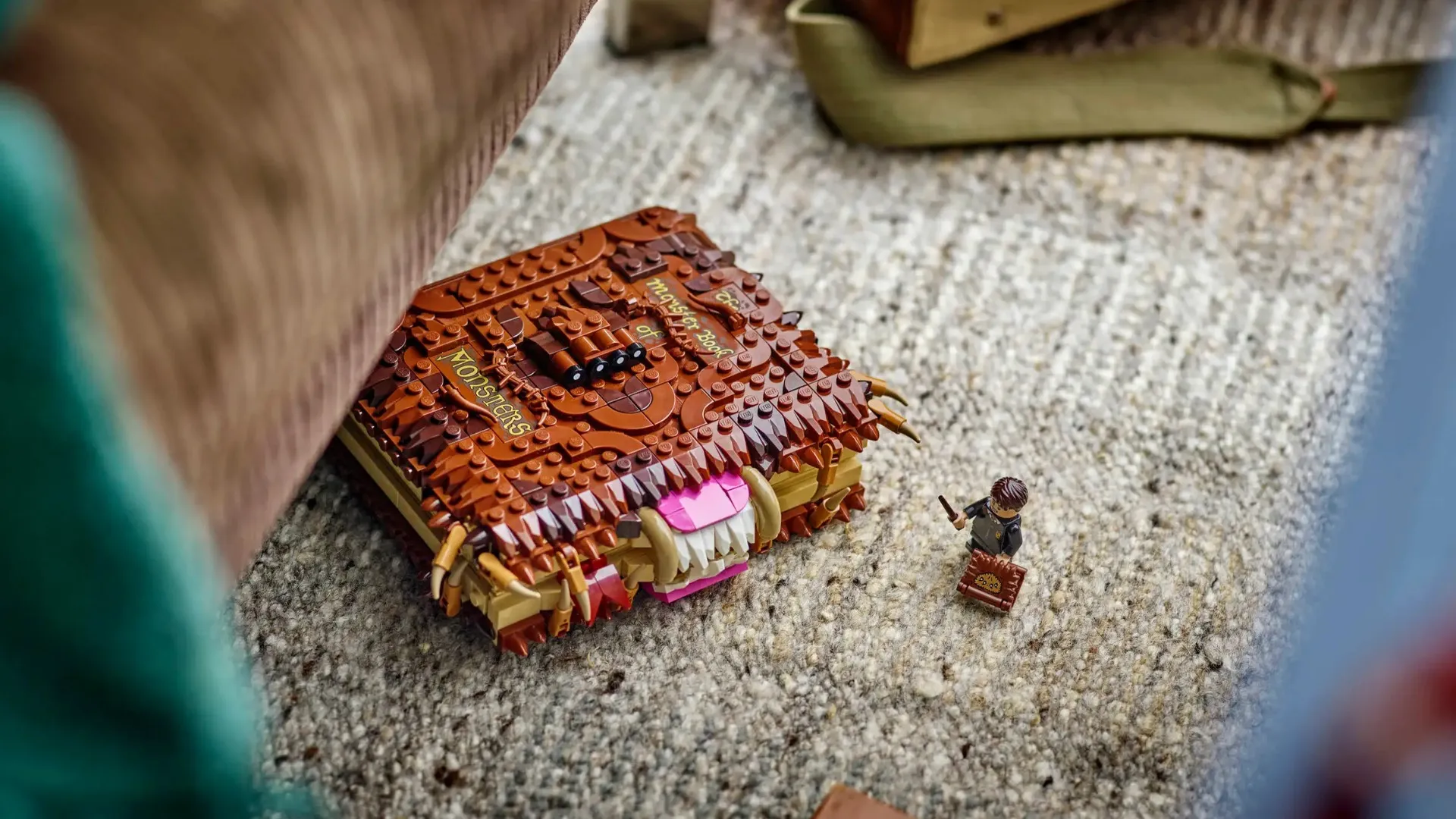 Конструктор LEGO Harry Potter Chomping Monster Book of Monsters (76449)