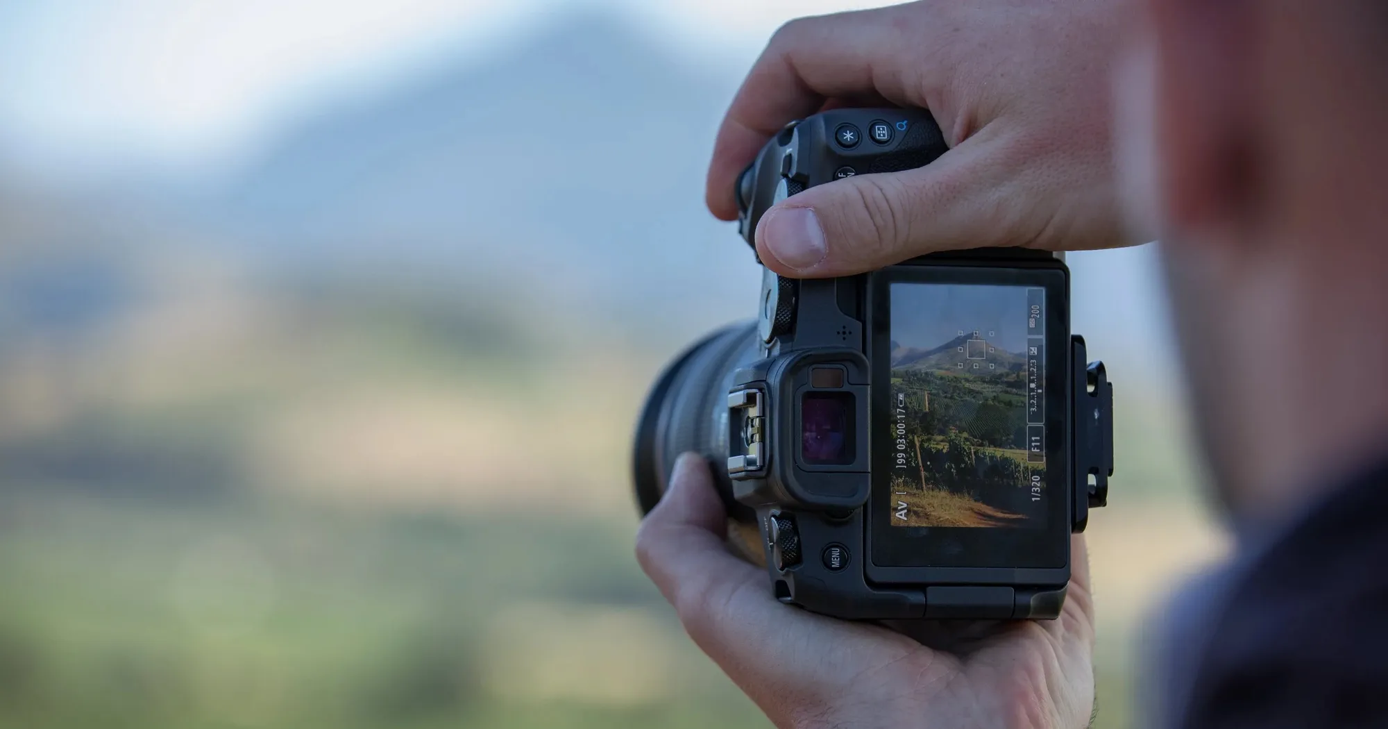 Цифровой фотоаппарат Canon EOS RP kit RF 24-105mm IS STM (Black) (3380C132) (Standard)