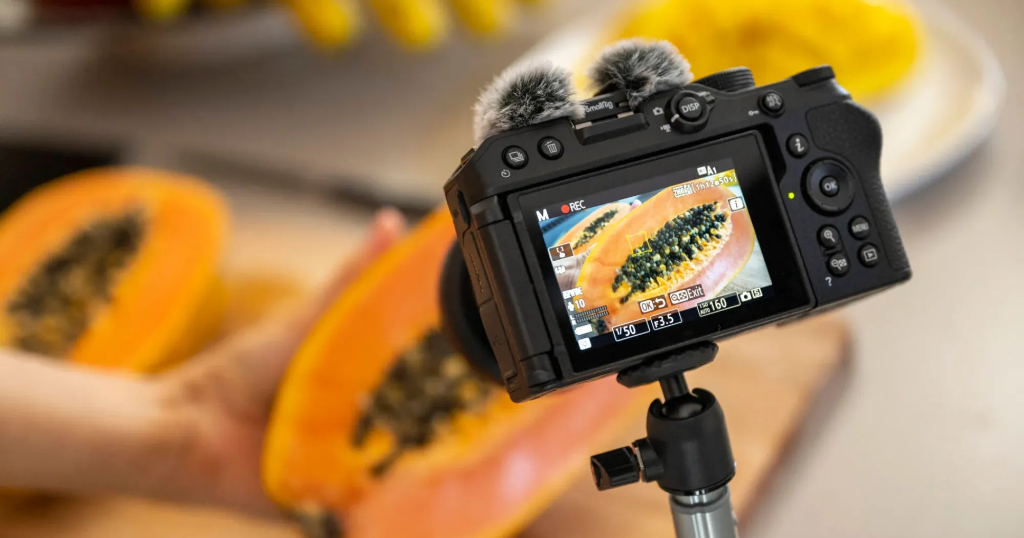 Цифровий фотоапарат Nikon Z30 Body (VOA110AE) (Standard)