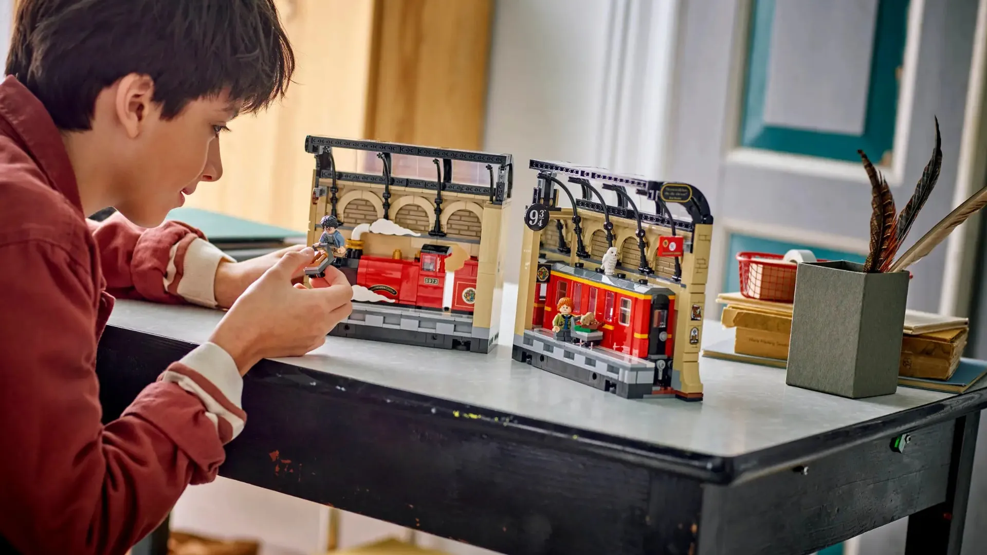 Конструктор LEGO Harry Potter Book Nook: Hogwarts Express (76450)