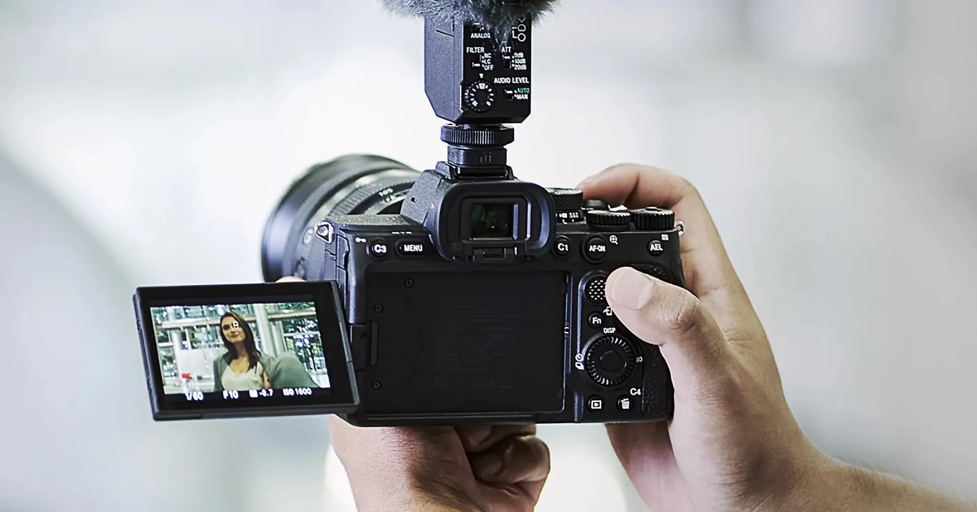 Цифровой фотоаппарат Sony Alpha A7 IV kit 28-70mm OSS (ILCE7M4KB.CEC) (Standard)