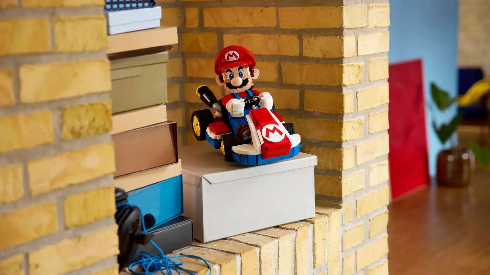 Конструктор LEGO Super Mario Kart Mario & Standard Kart (72037)