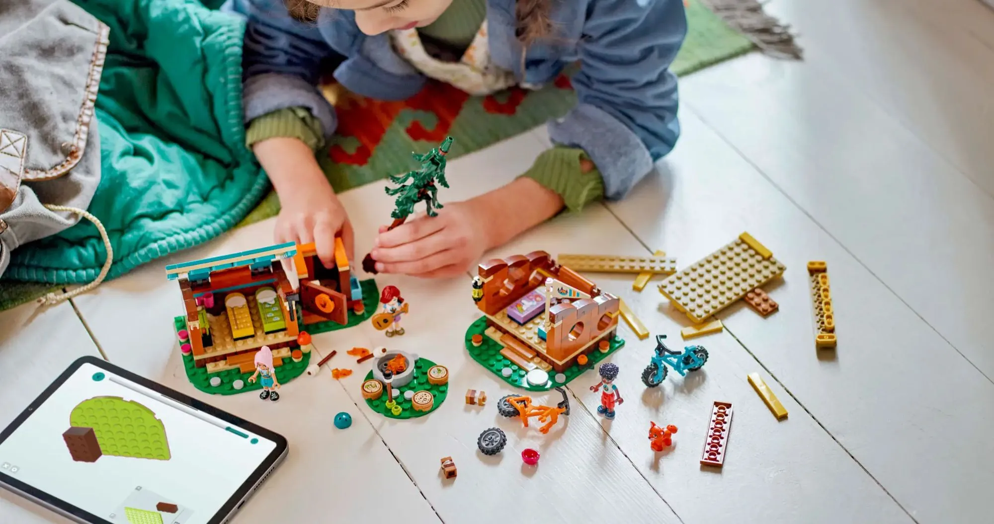 Конструктор LEGO Friends Adventure Camp Cozy Cabins (42624)