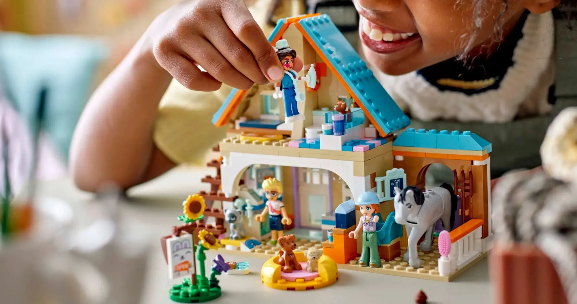 Конструктор LEGO Friends Horse and Pet Vet Clinic (42651)