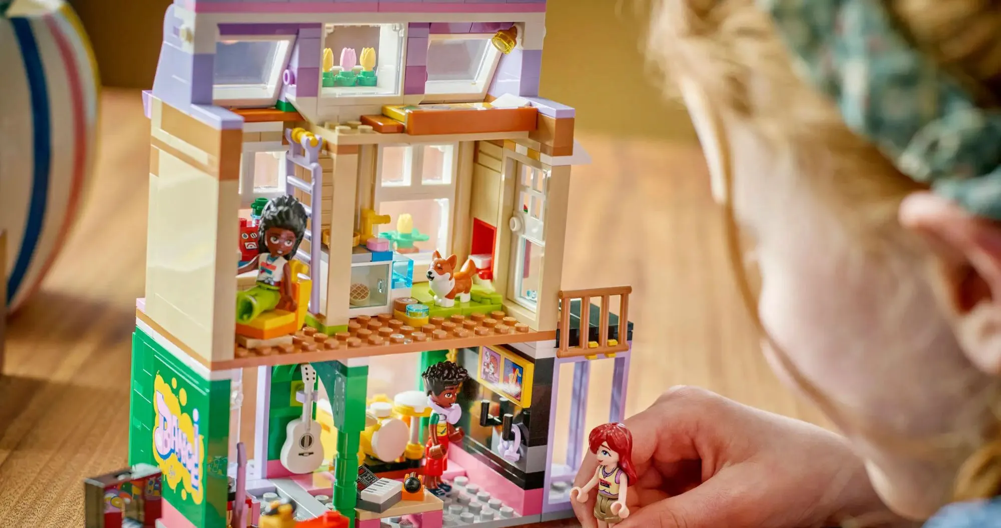 Конструктор LEGO Friends Music Store &amp; Apartment (42653)