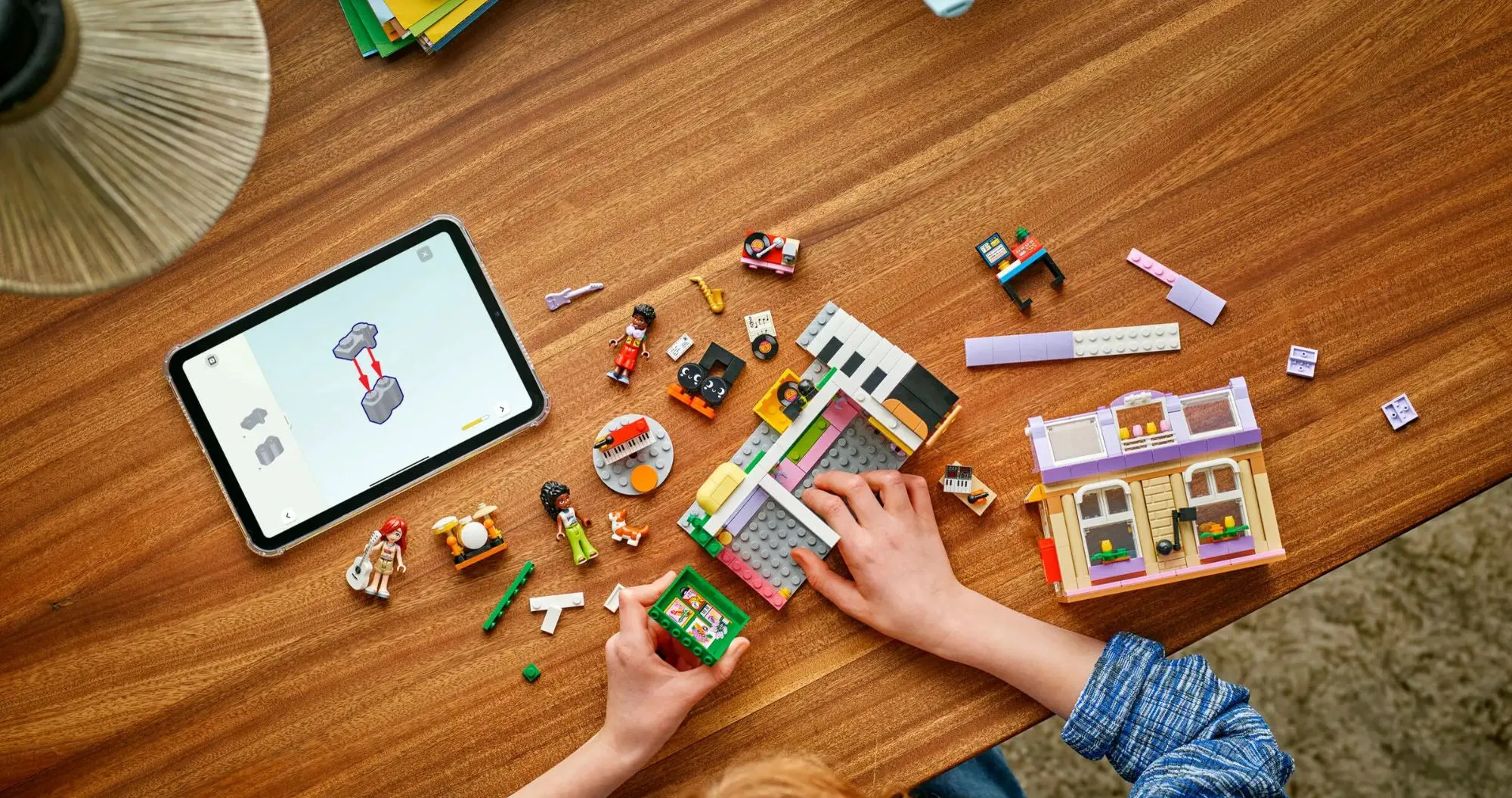 Конструктор LEGO Friends Music Store &amp; Apartment (42653)