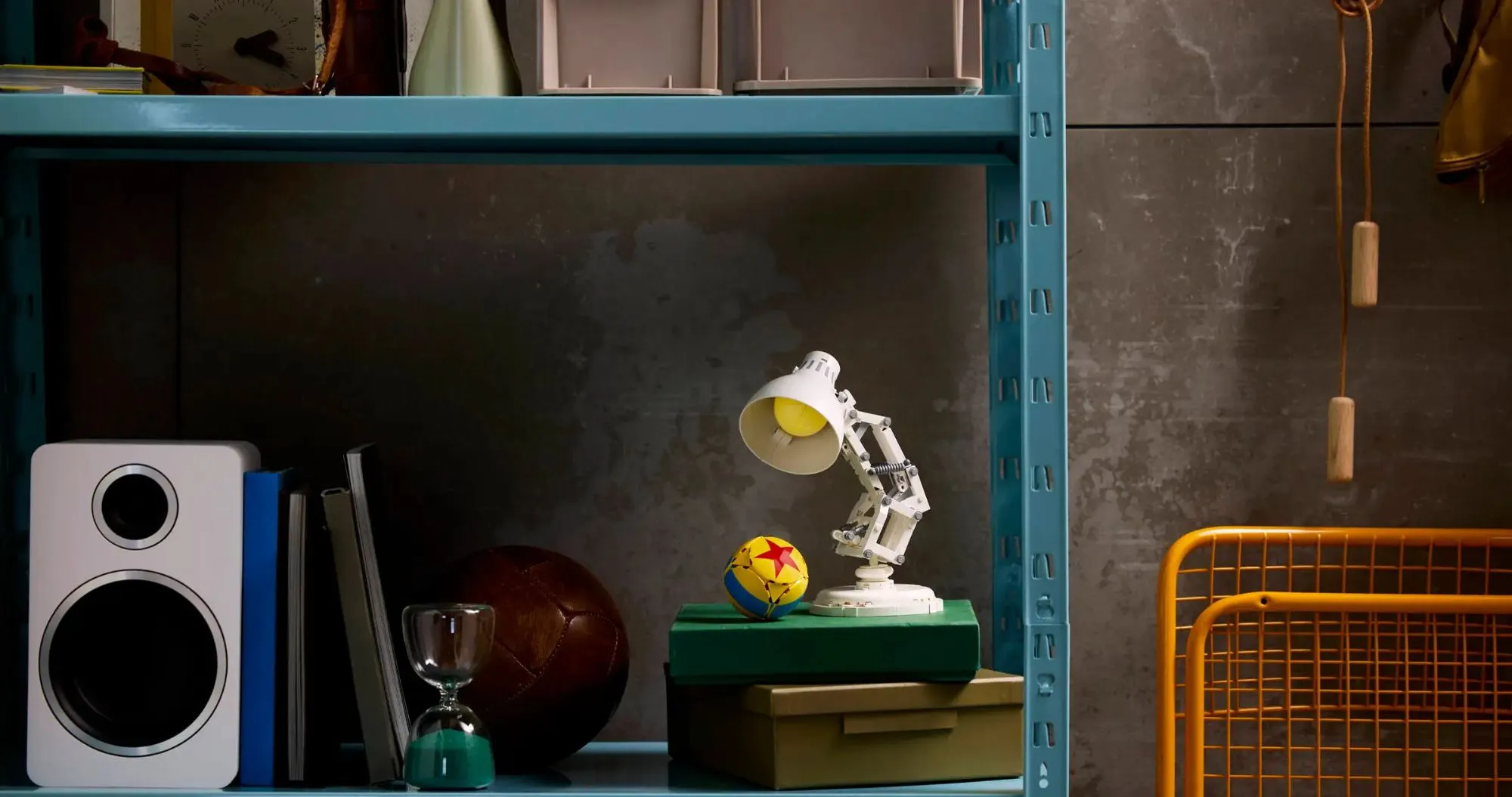 Конструктор LEGO Ideas Disney Pixar Luxo Jr. (21357)