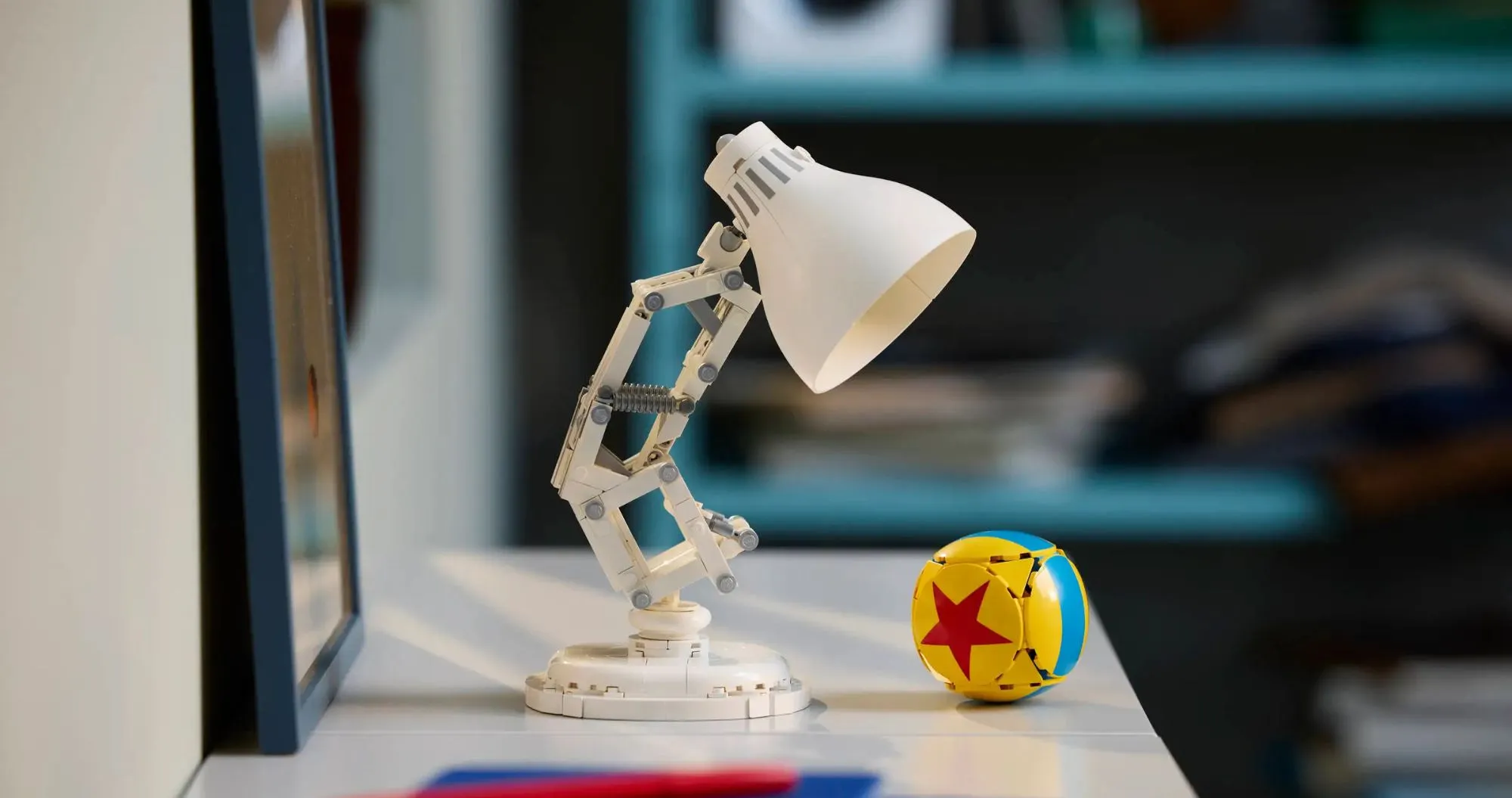 Конструктор LEGO Ideas Disney Pixar Luxo Jr. (21357)