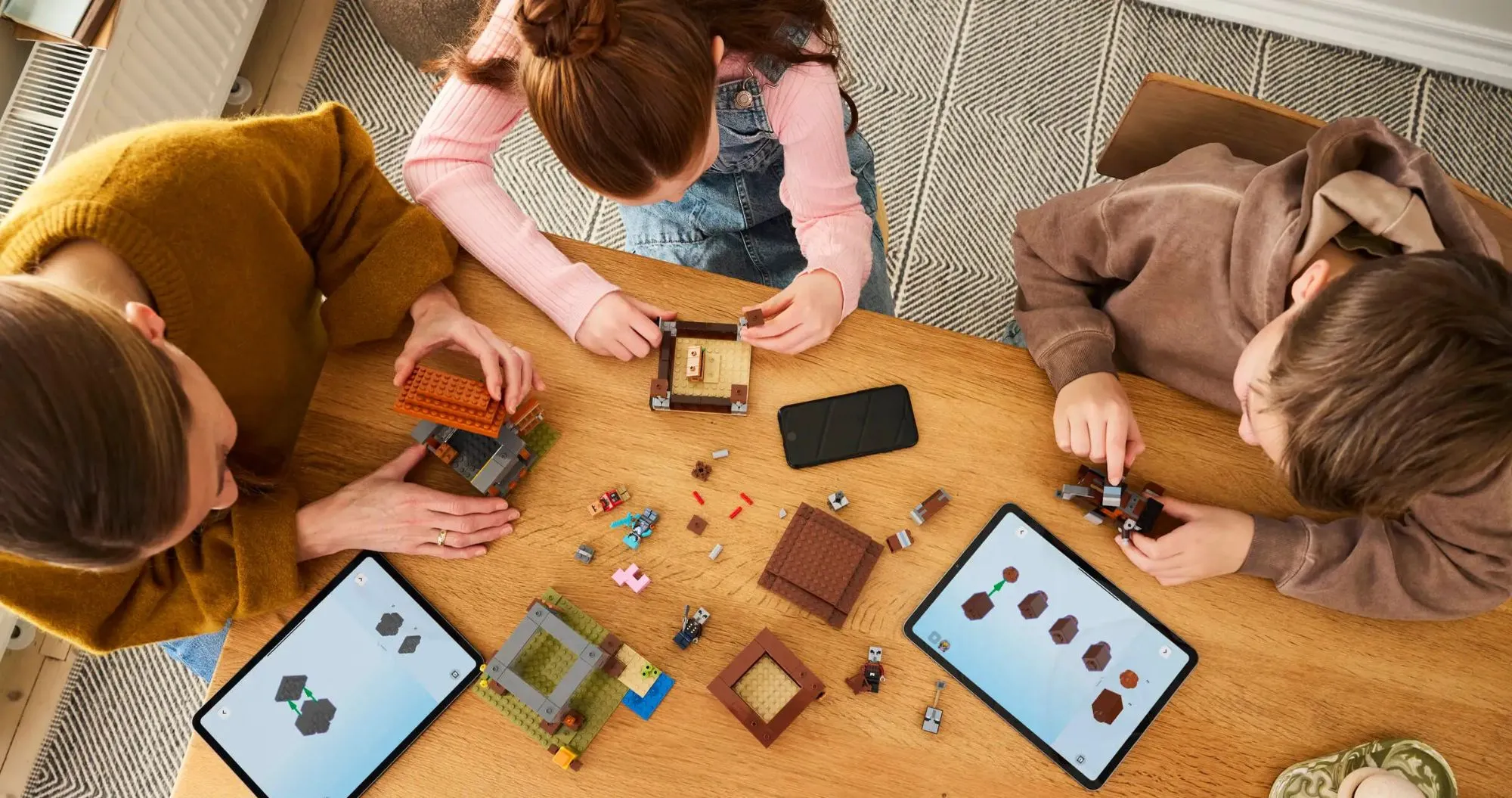 Конструктор LEGO Minecraft The Pillager Outpost and Ravager (21278)