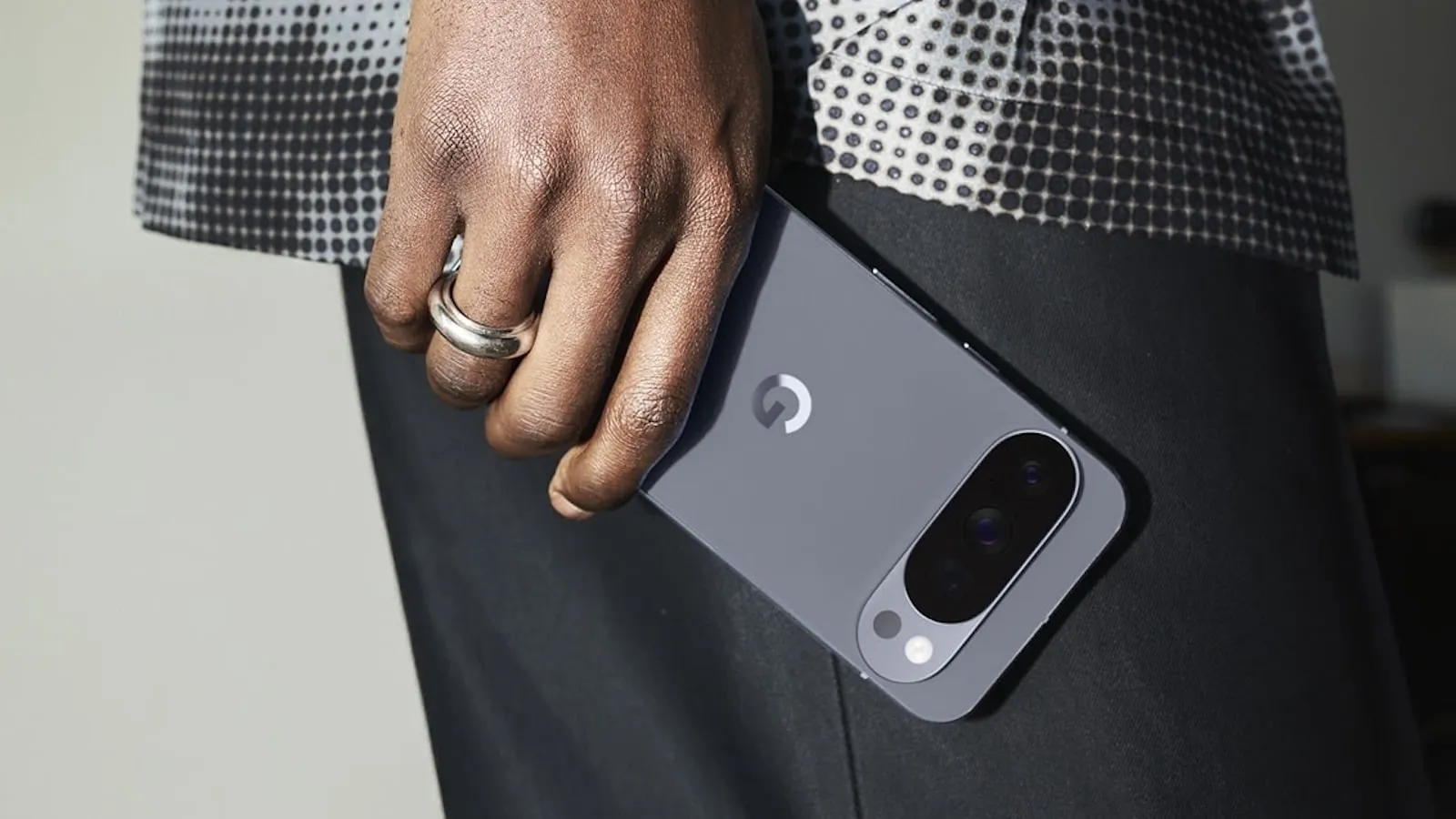 Google Pixel 10 Pro дизайн