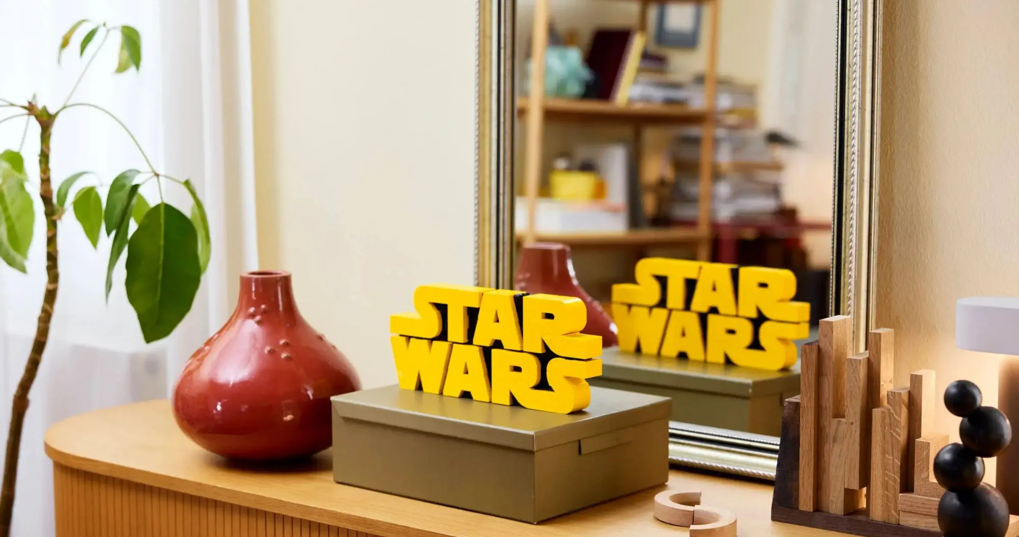 Конструктор LEGO Star Wars Brick-Built Star Wars Logo (75407)