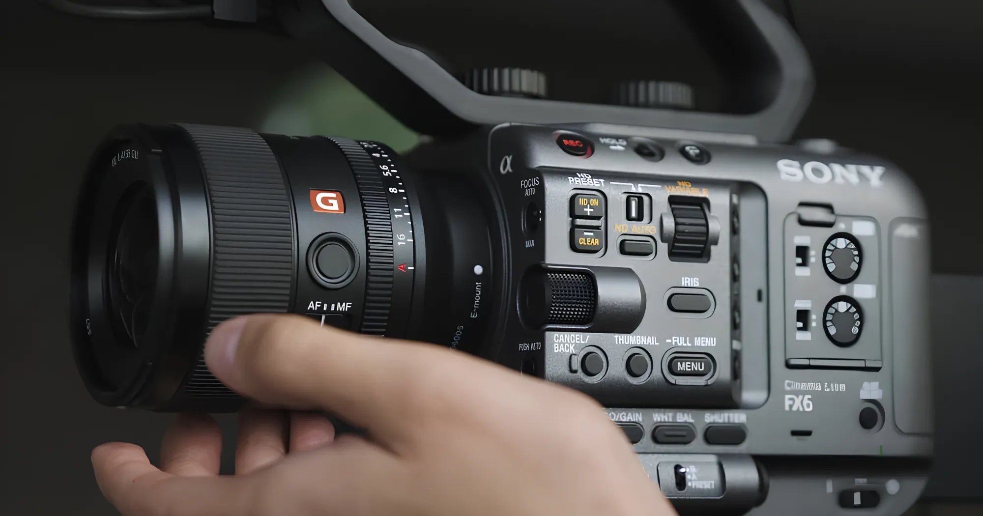 Універсальний об'єктив Sony FE 28-135mm f/4.0 G OSS Power Zoom (SELP28135G.SYX) (Standard)
