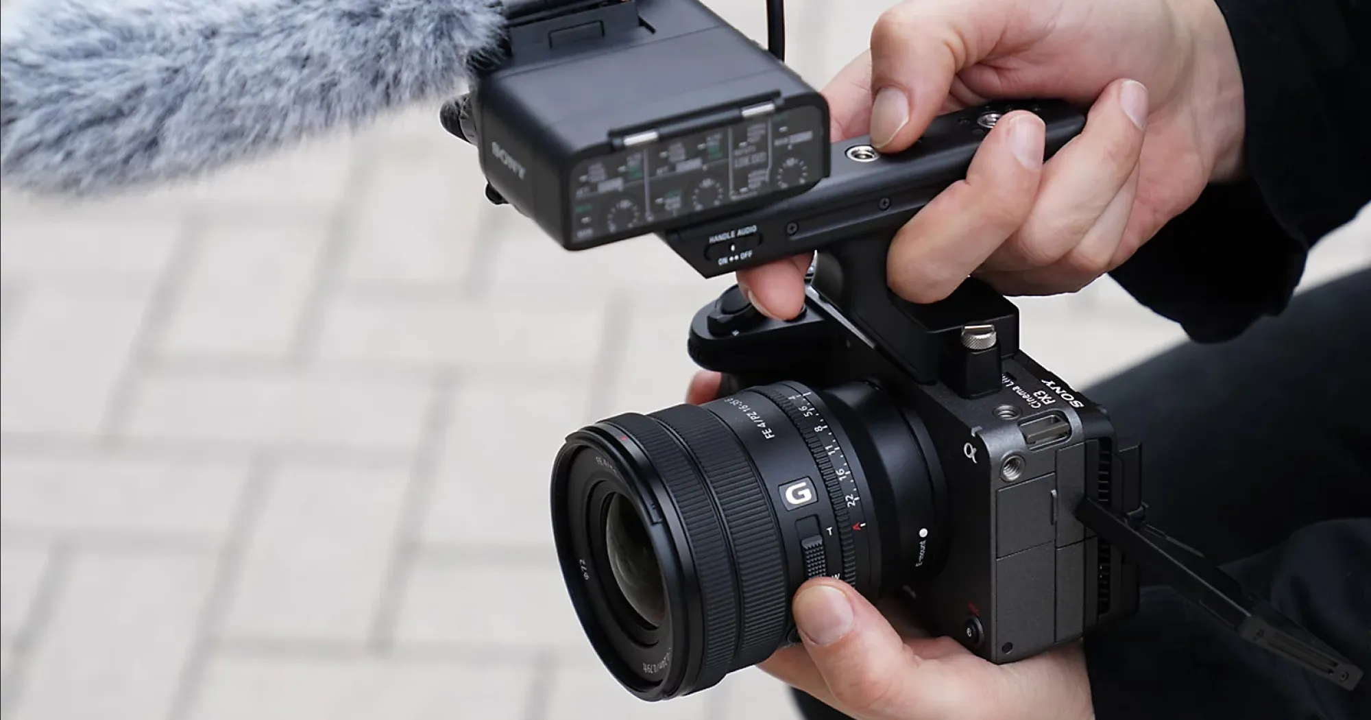 Широкоугольный объектив Sony FE 16-35 mm f/4.0 G Power Zoom (SELP1635G.SYX) (Standard)