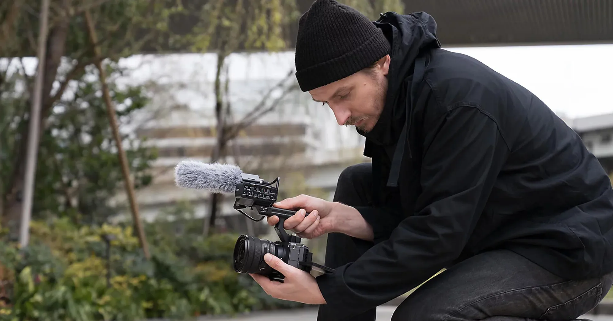 Широкоугольный объектив Sony FE 16-35 mm f/4.0 G Power Zoom (SELP1635G.SYX) (Standard)