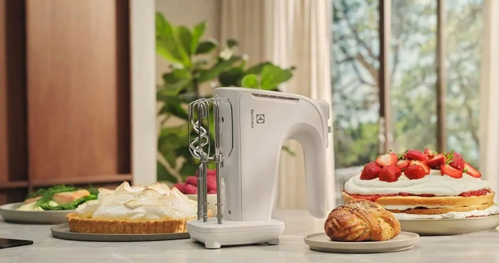 Миксер Electrolux (White) (UA)