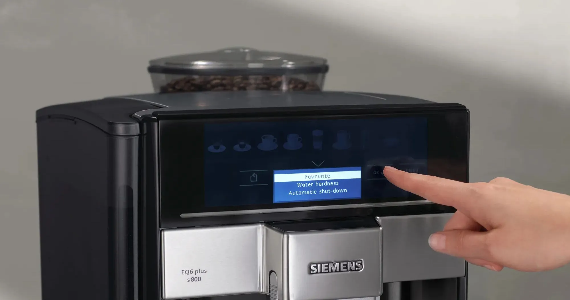 Кофемашина Siemens EQ6 Plus S800 (Sapphire Black Metallic) (TE658209RW) (UA)