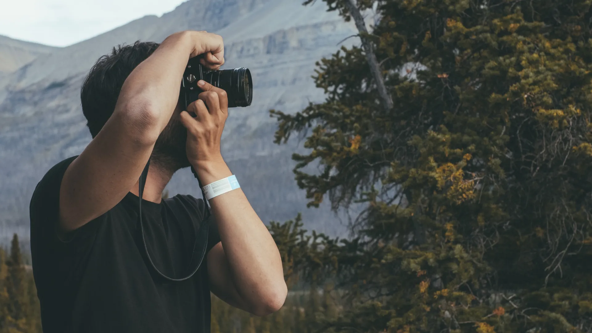 Широкоугольный объектив Fujifilm XF 16mm f/1.4 R WR (16463670) (Standard)