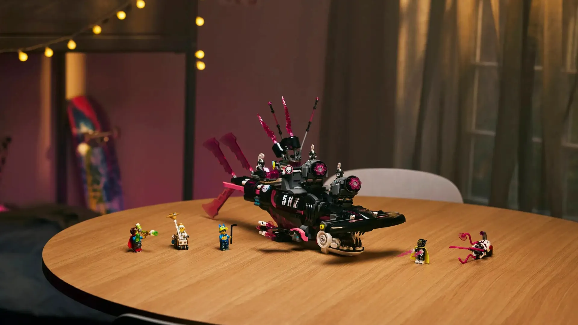 Конструктор LEGO DREAMZzz Ужасающая подлодка «Акула» (71500)