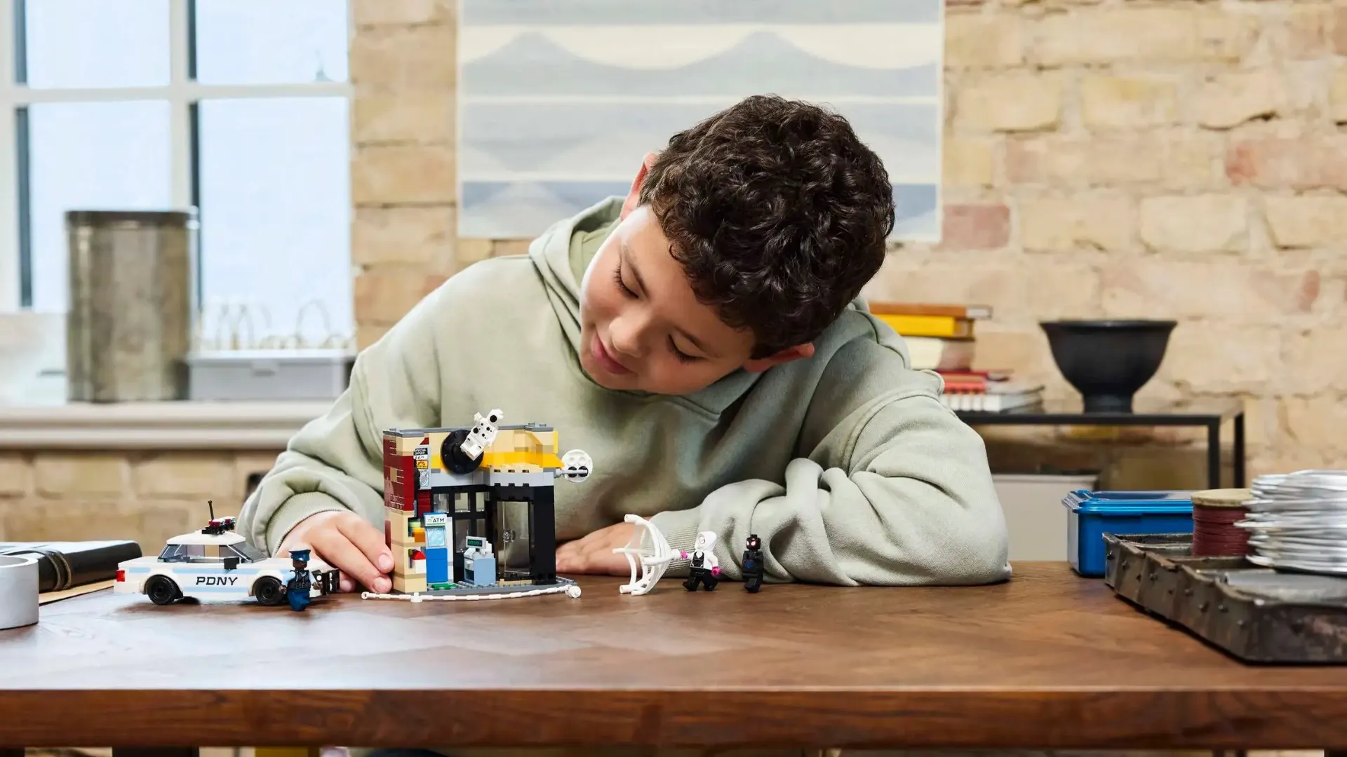 Конструктор LEGO Marvel Spider-Verse: Miles Morales vs. The Spot (76311)