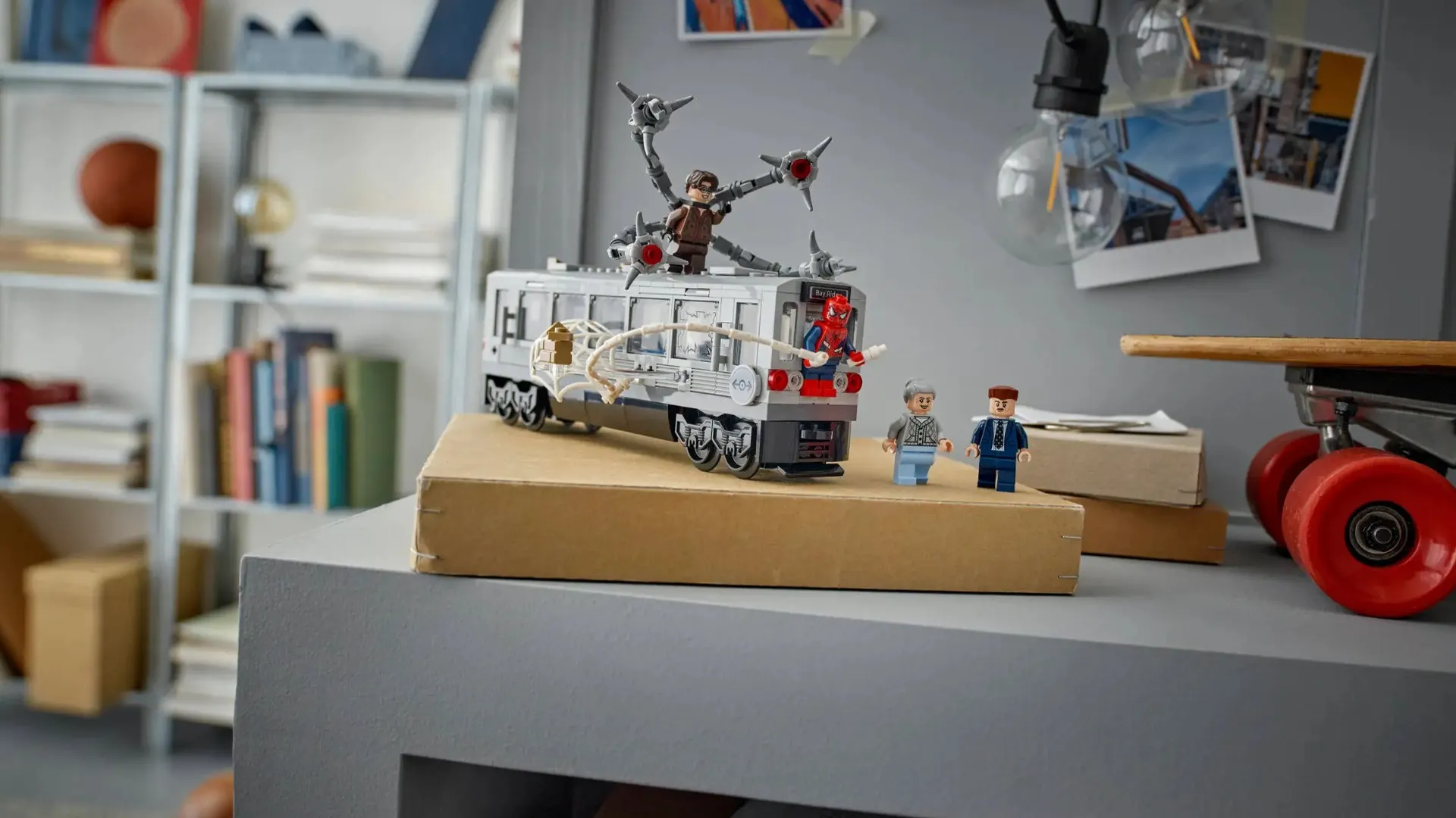 Конструктор LEGO Marvel Spider-Man vs. Doc Ock Subway Train Scene (76321)