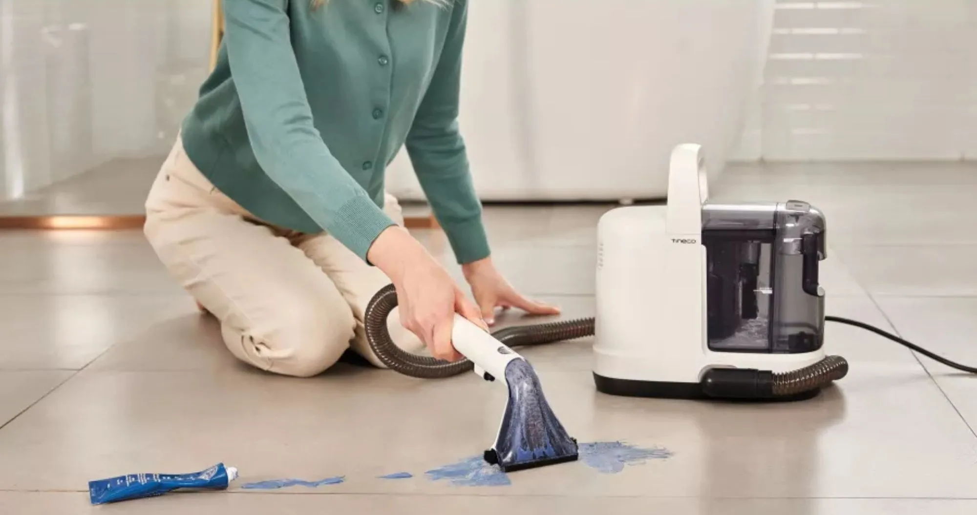 Пилосос безмішковий Tineco iCarpet One Spot (SC050300DE) (White) (UA)