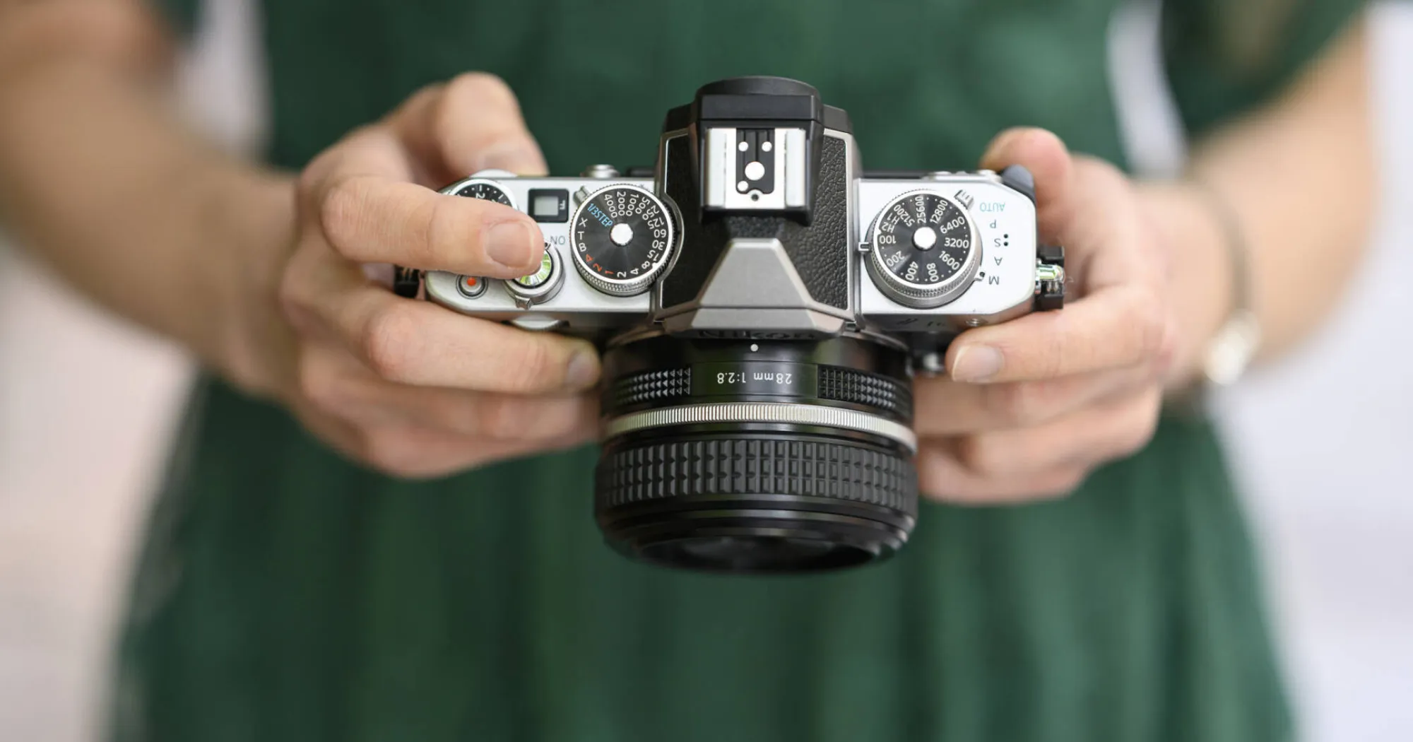 Стандартний об'єктив Nikon Nikkor Z 28mm f/2.8 (JMA107DA) (Standard)