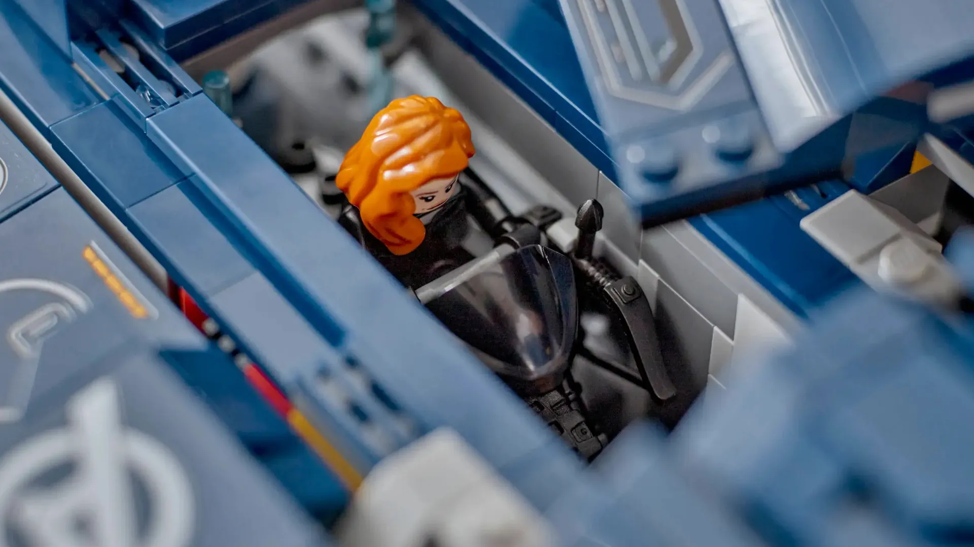 Конструктор LEGO Marvel Avengers: Age of Ultron Quinjet (76325)