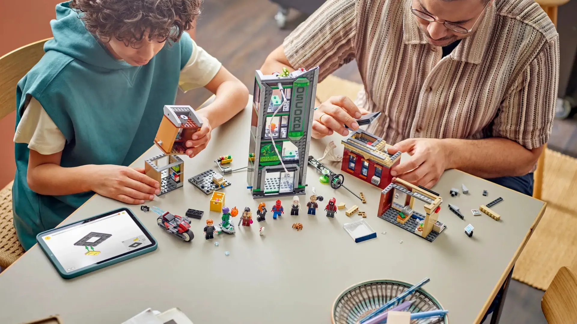 Конструктор LEGO Marvel Spider-Man vs. Oscorp (76324)