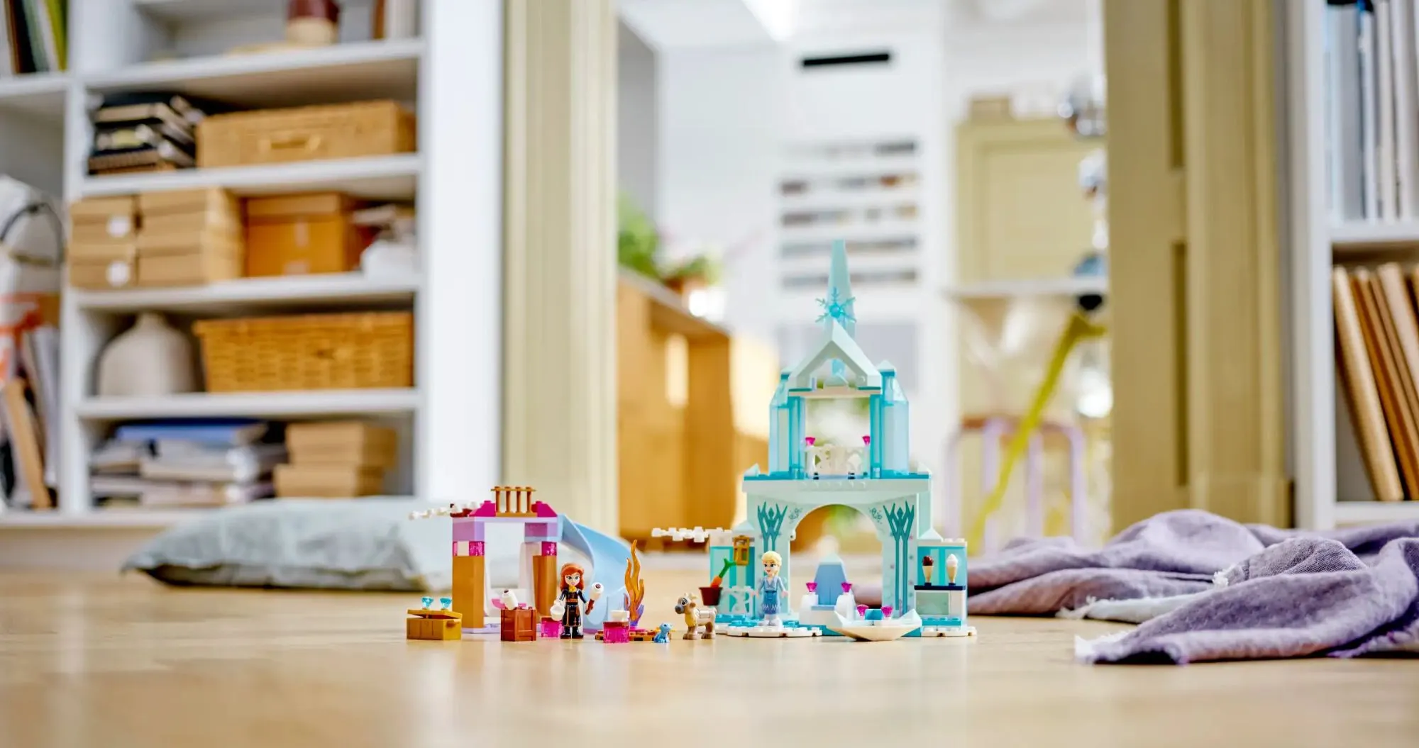 Конструктор LEGO Elsa's Frozen Castle (43238)