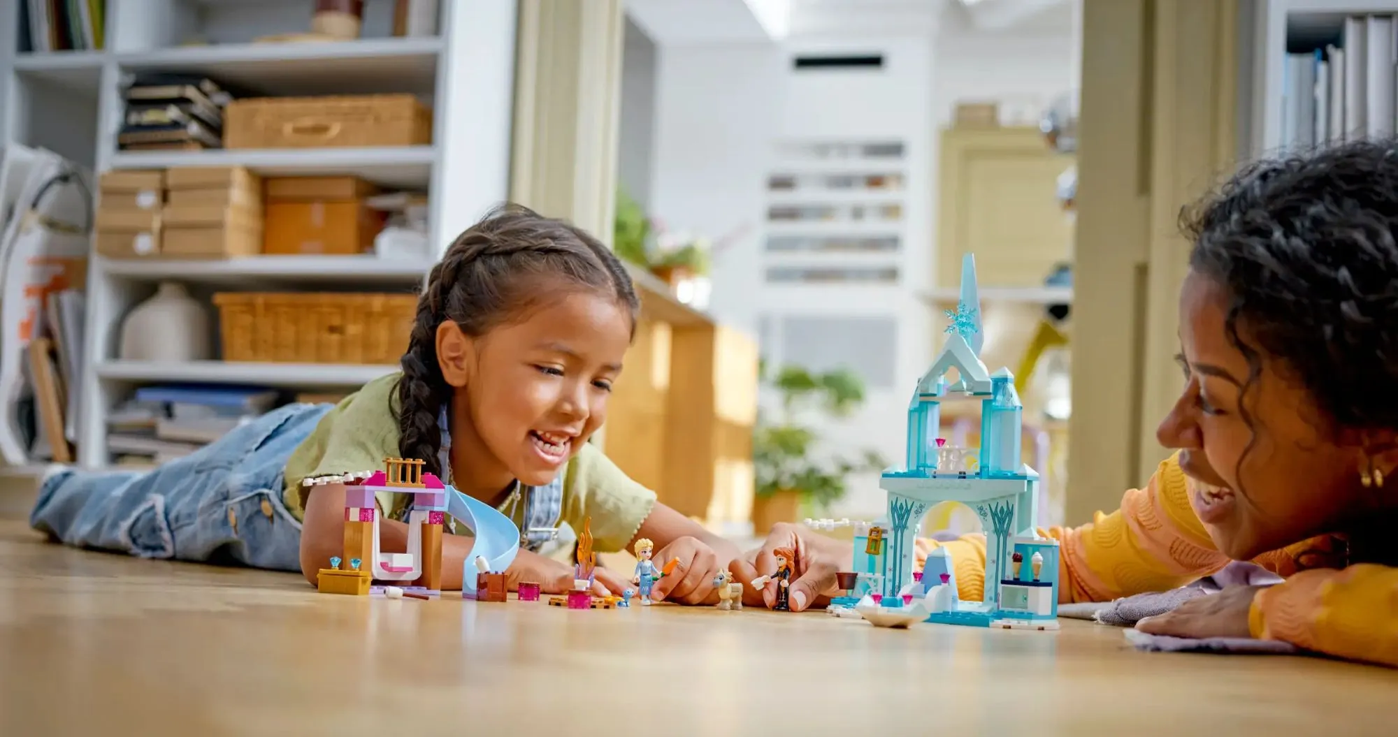 Конструктор LEGO Elsa's Frozen Castle (43238)