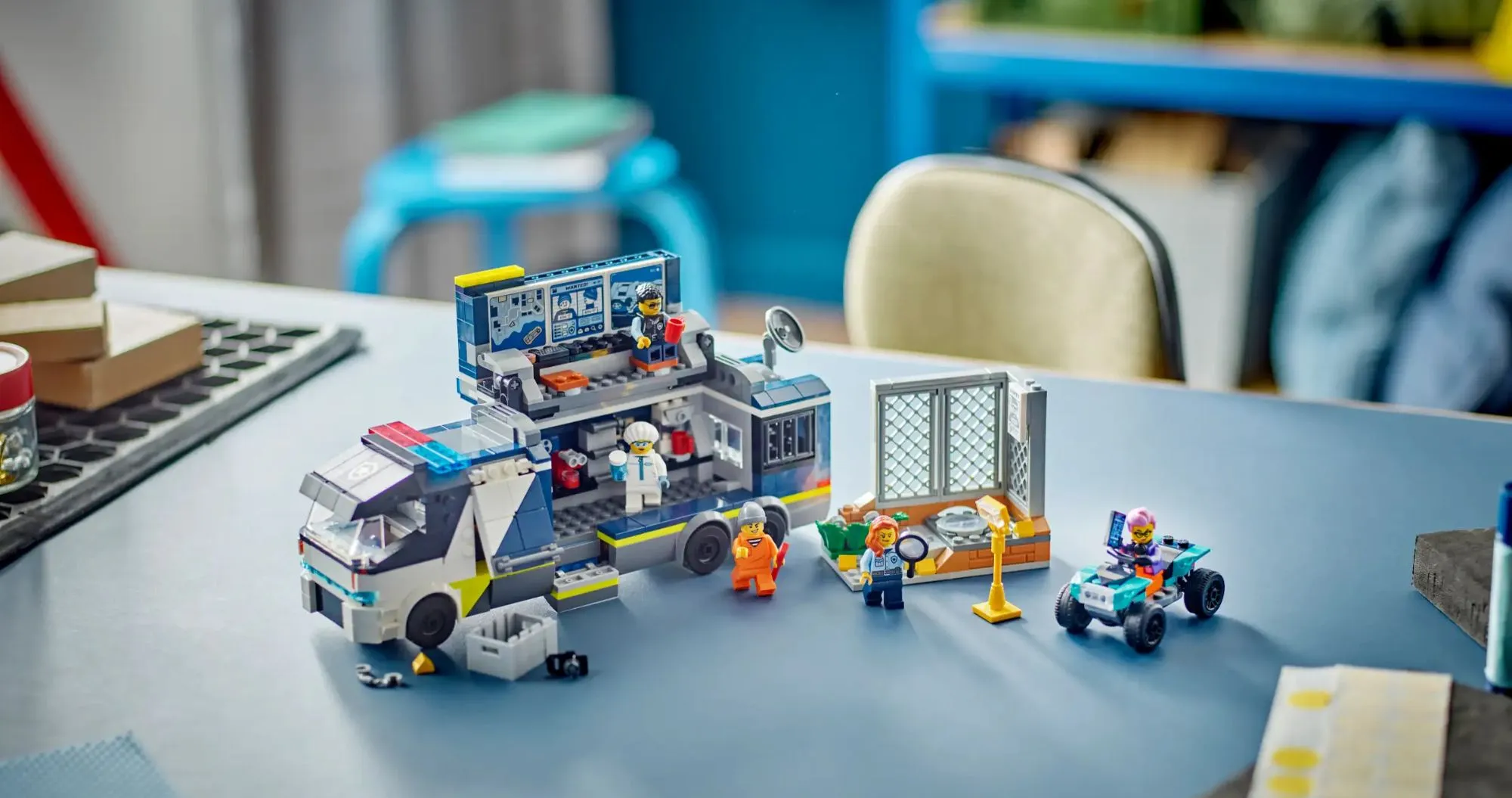 Конструктор LEGO City Police Mobile Crime Lab Truck (60418)