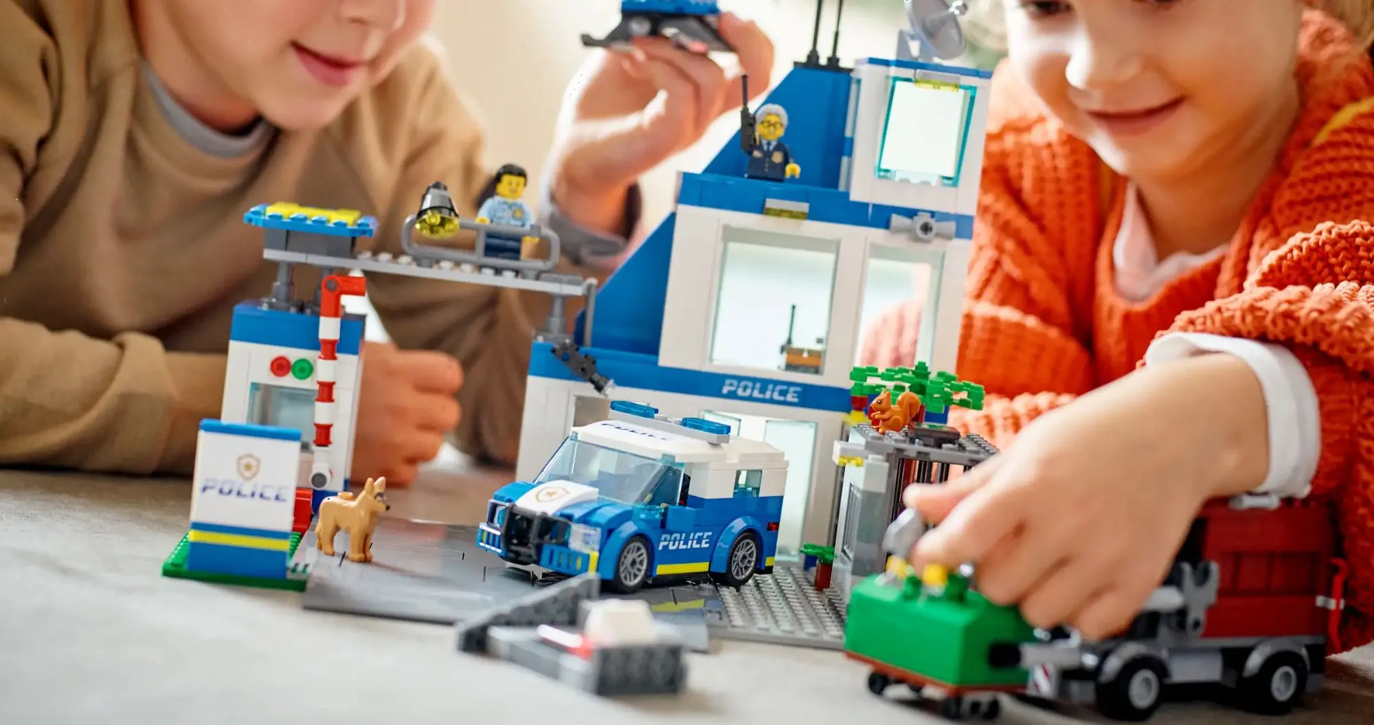 Конструктор LEGO City Police Station (60316)