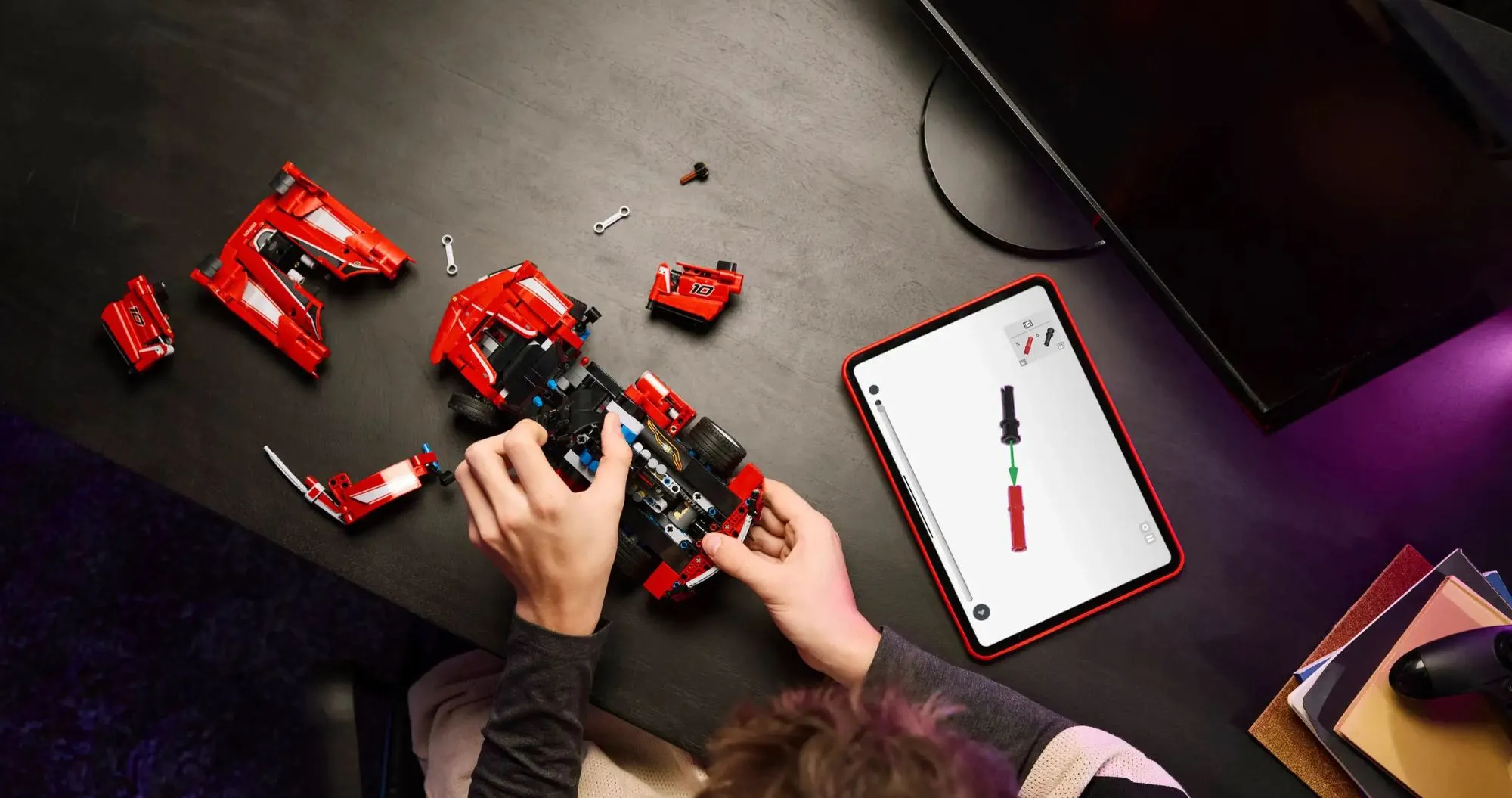 Конструктор LEGO Technic Ferrari FXX K (42212)